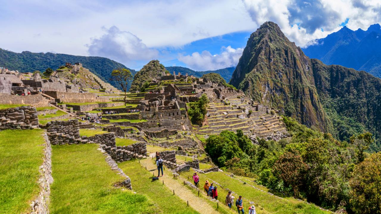 media_DPLFMYAGAVF65M5W