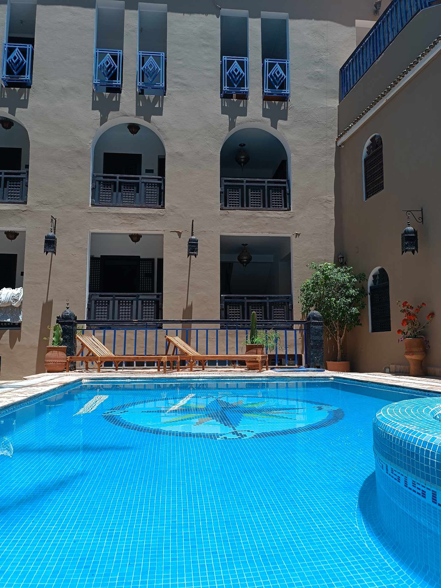 media_PTQ2CMXHERGJCPMV