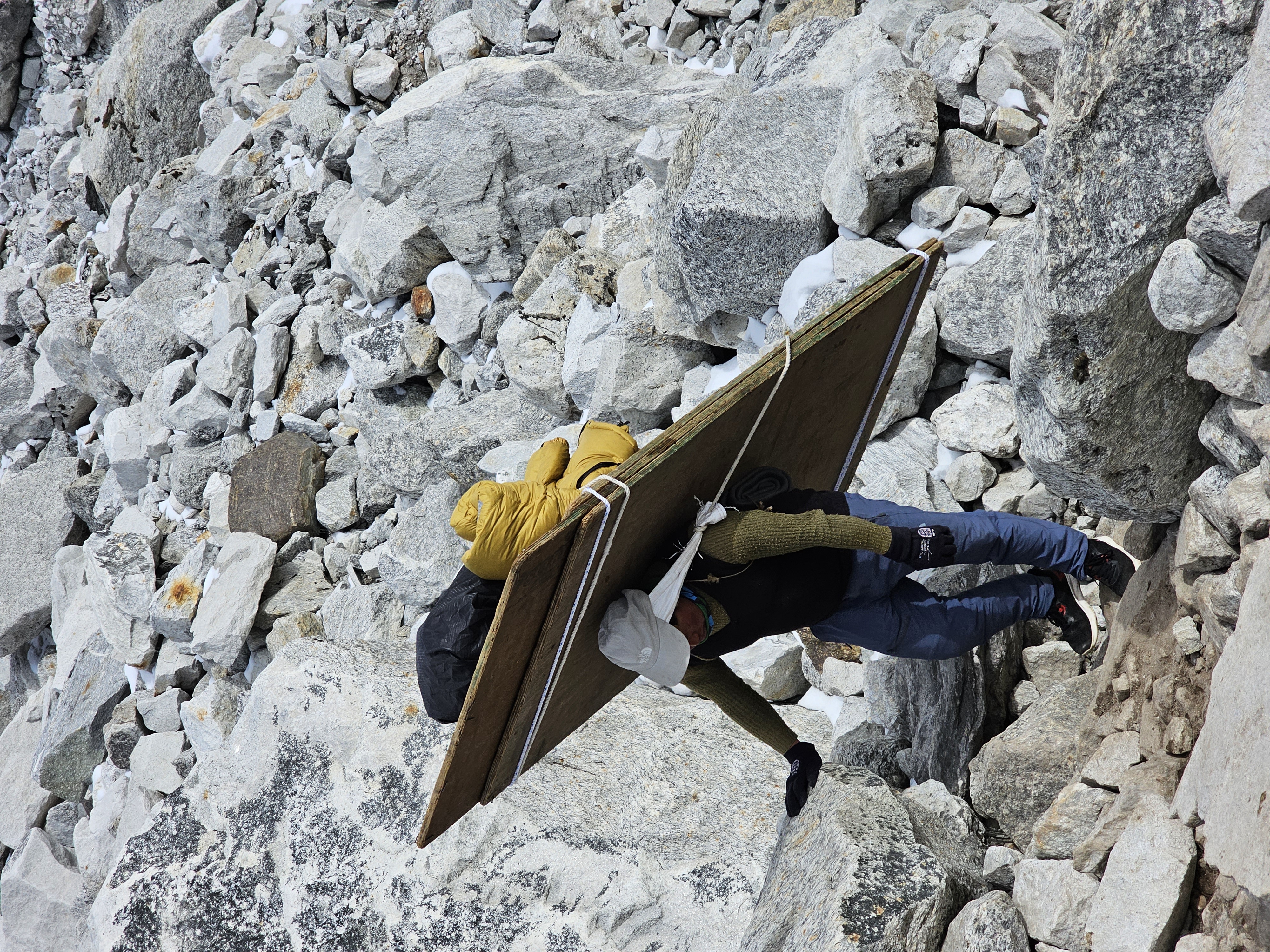 media_9AADYKGKKYJ82XGF