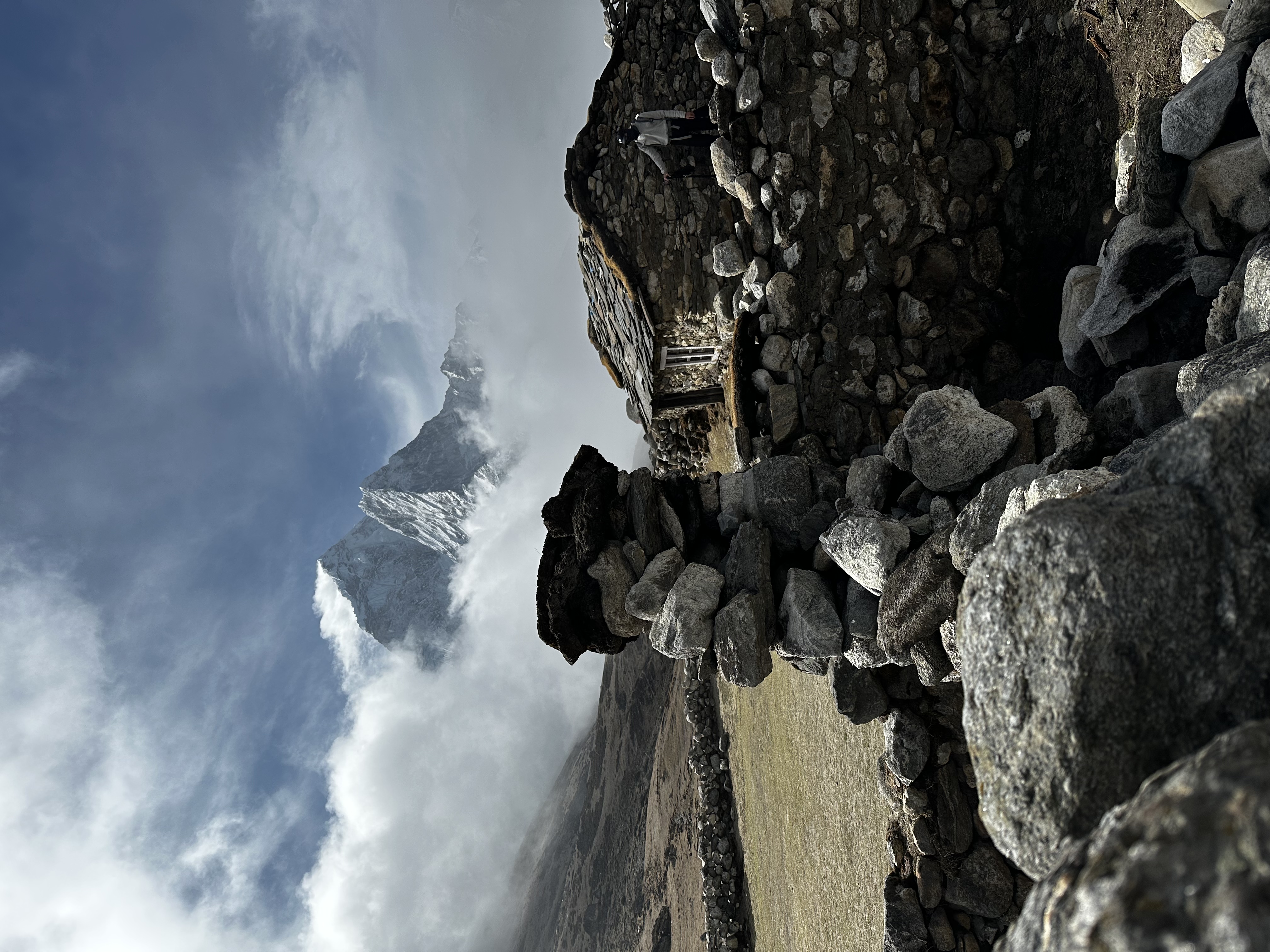 media_LJTYMU5E2FF79UA5