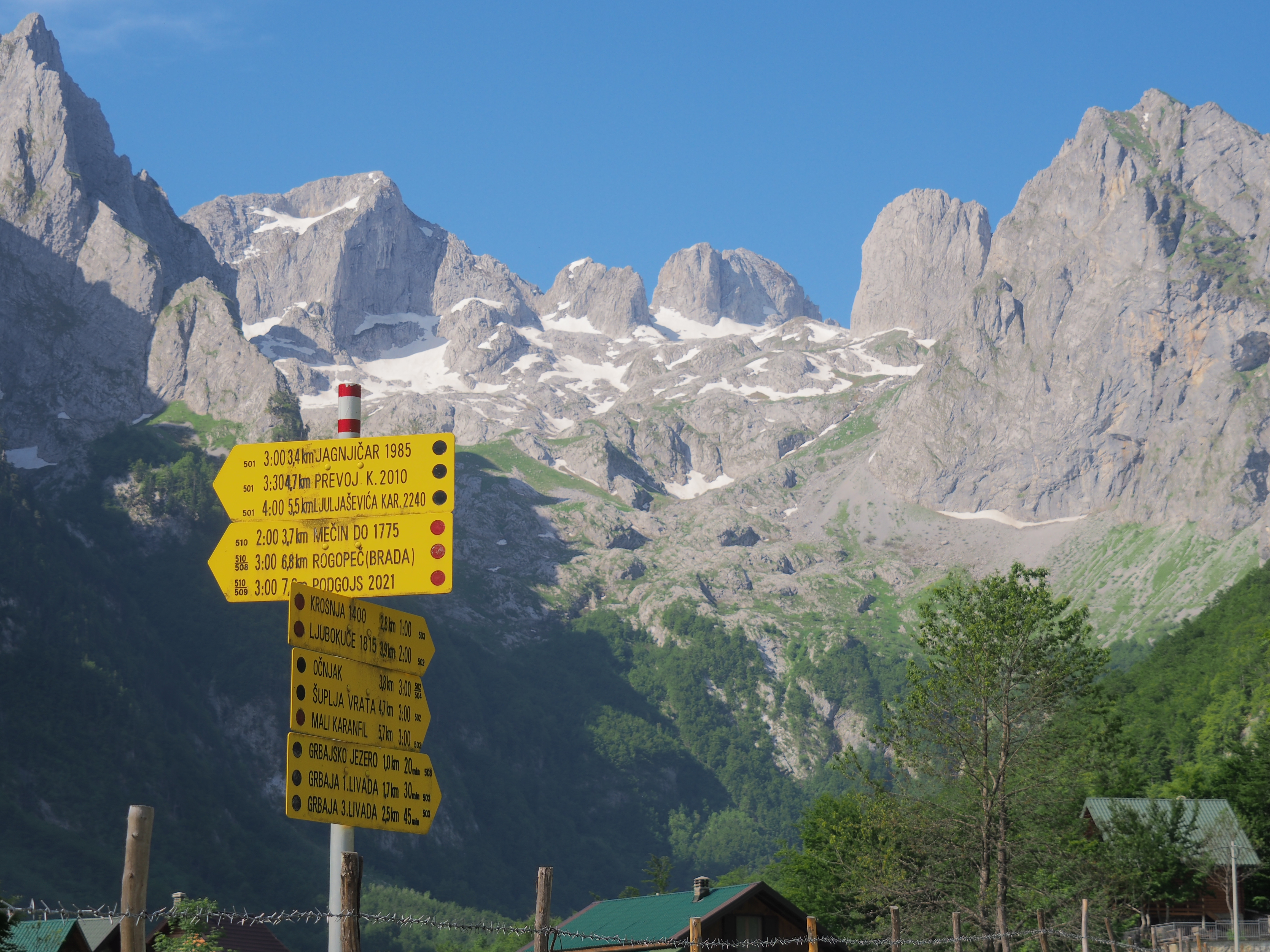 media_FZ447KCUN8RZJC9L