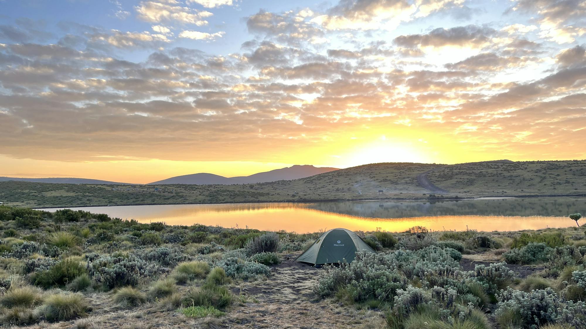 Trek Mt Kenya (4,985m)