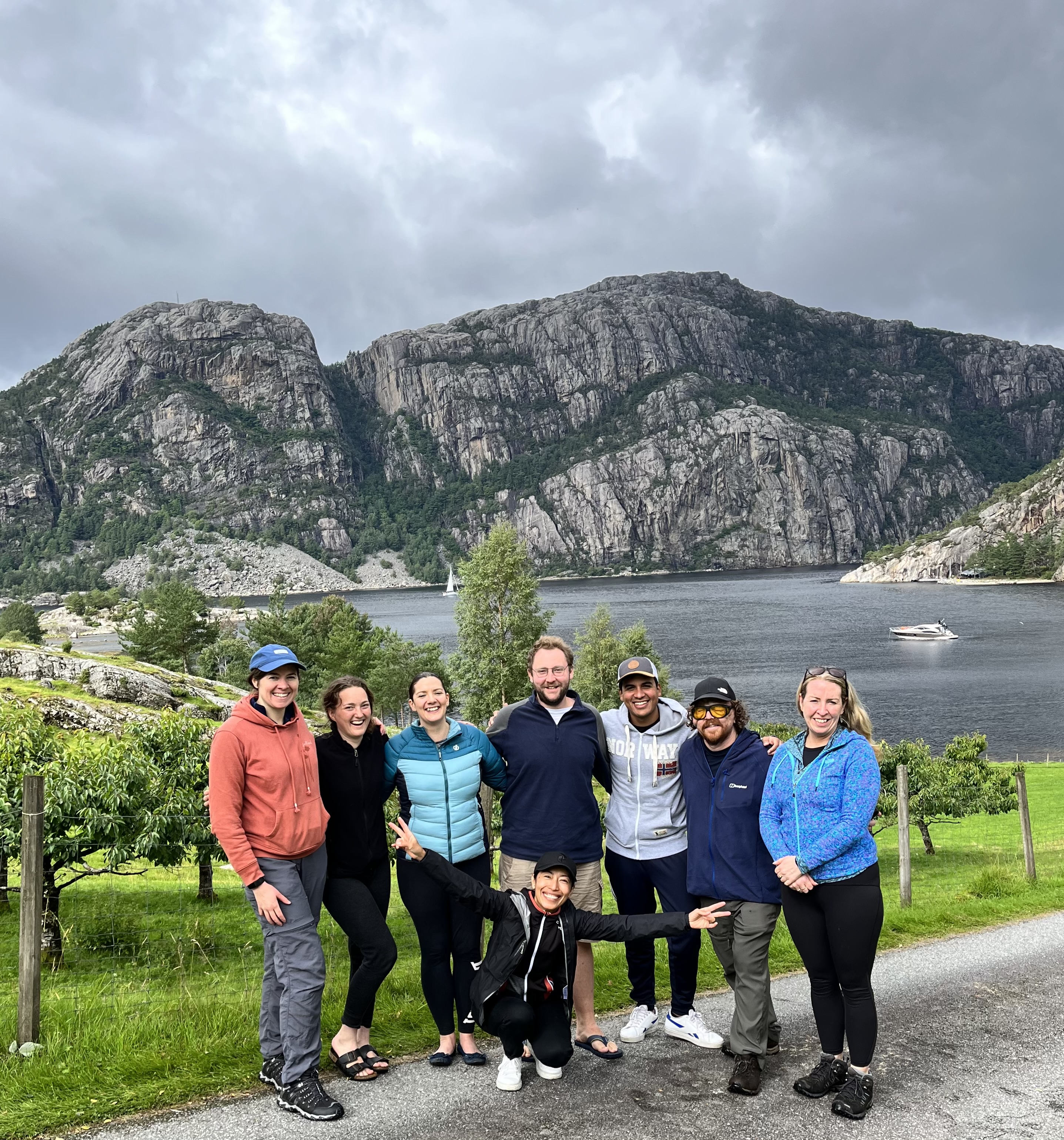 media_8SX49YHH7GVNTZBU