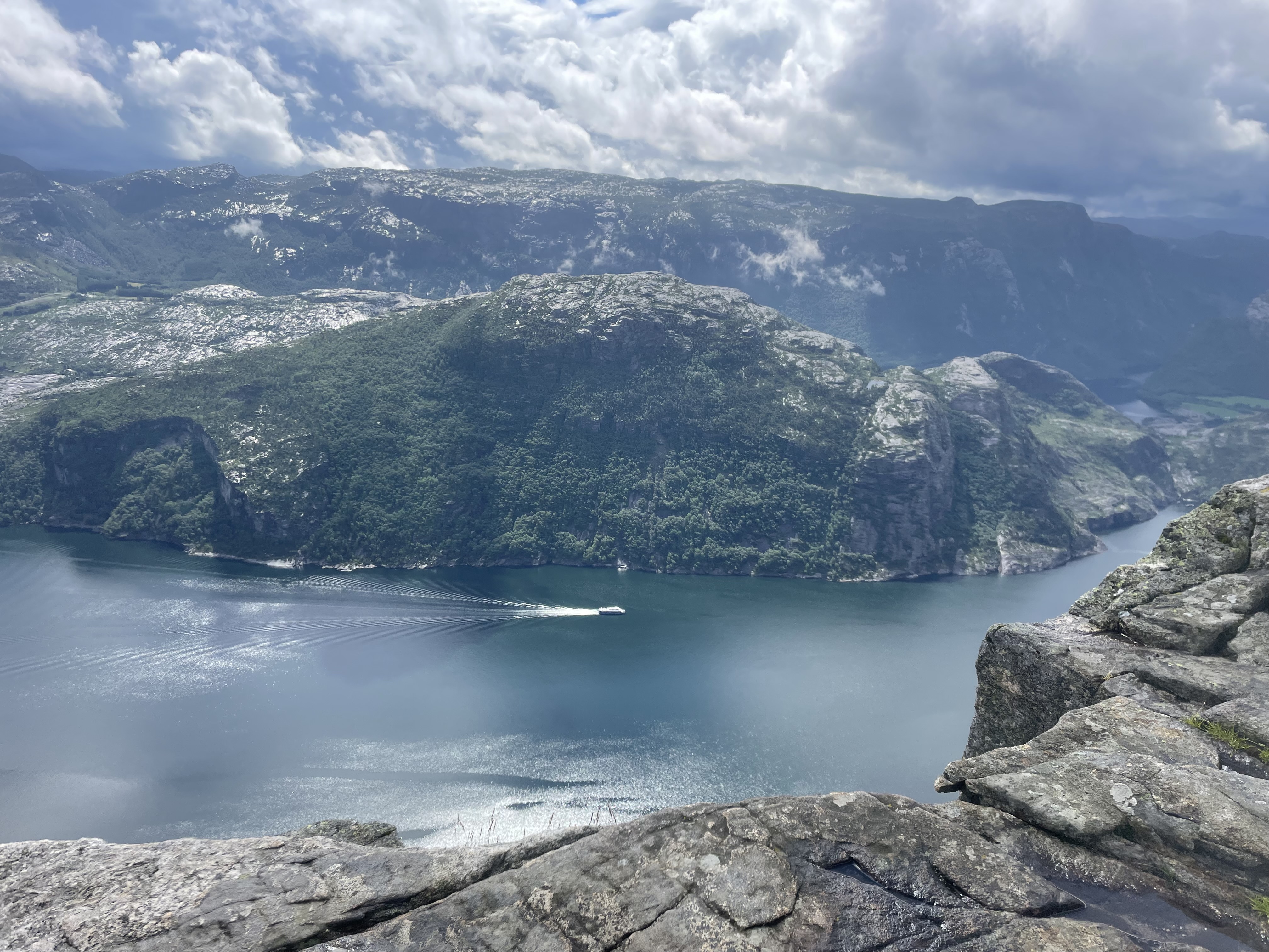 media_CT92RF4WL78G7GD8