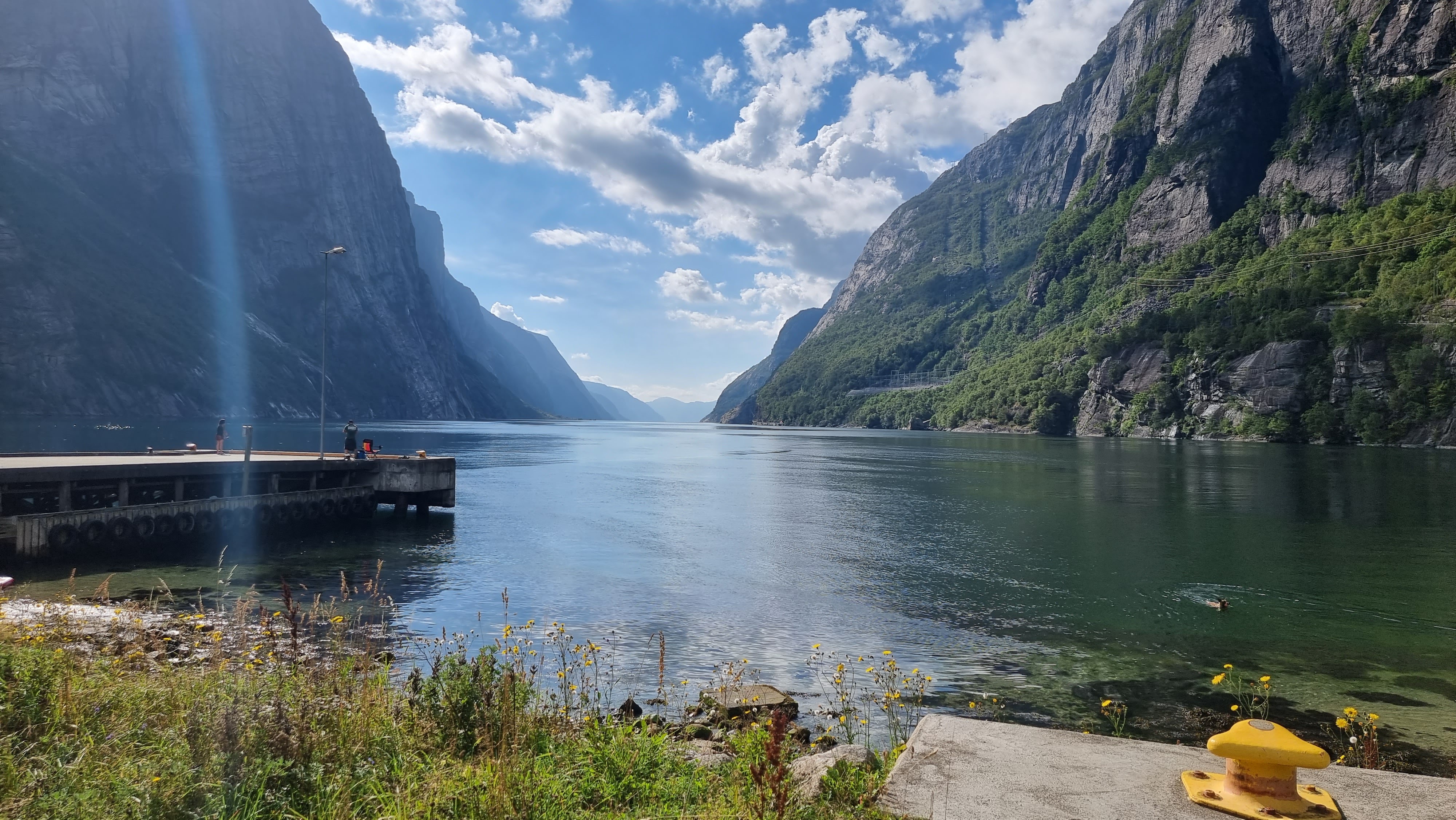 media_GQLYHJ2JG79PD9J8