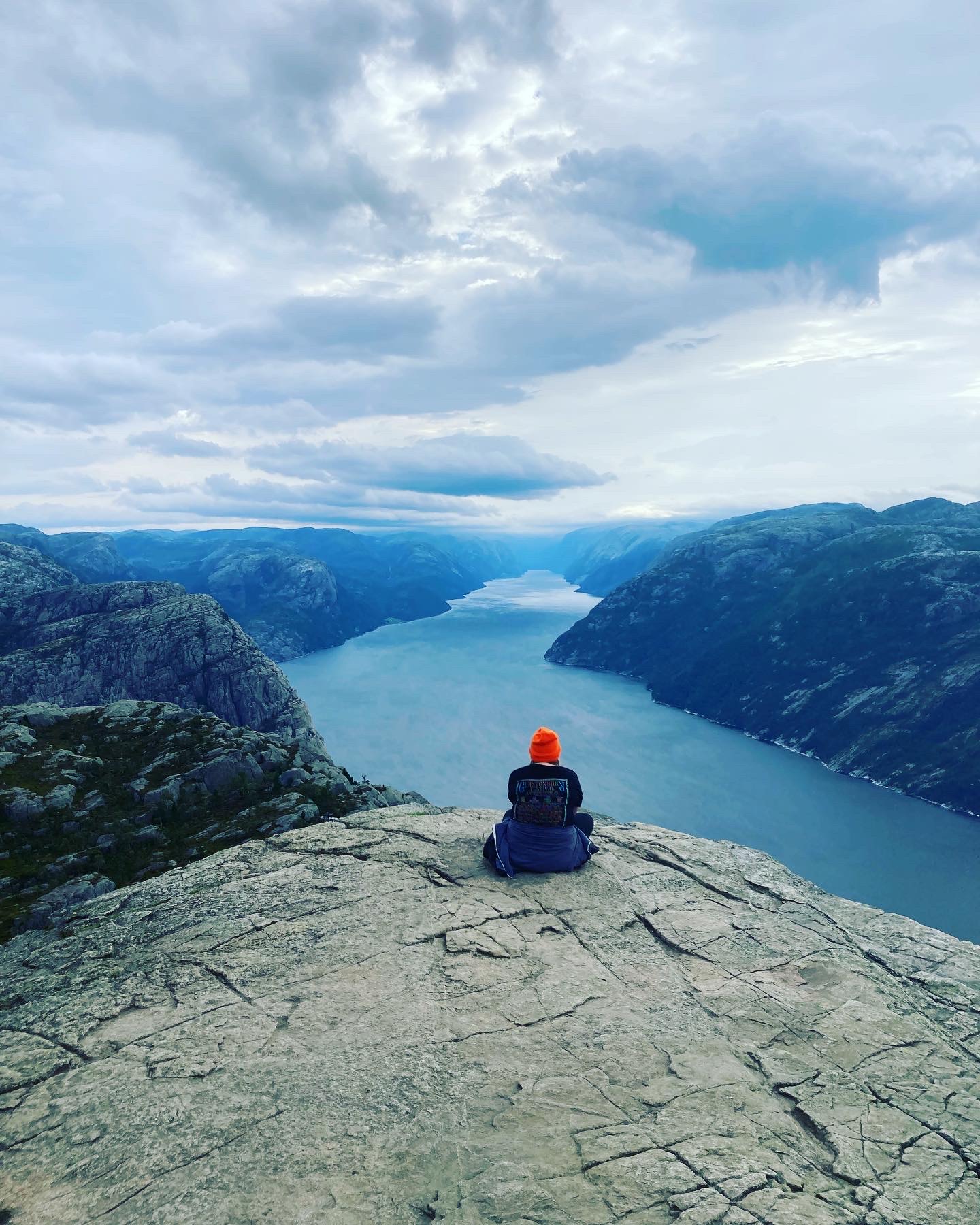 media_L8APXNGAAE2QP292