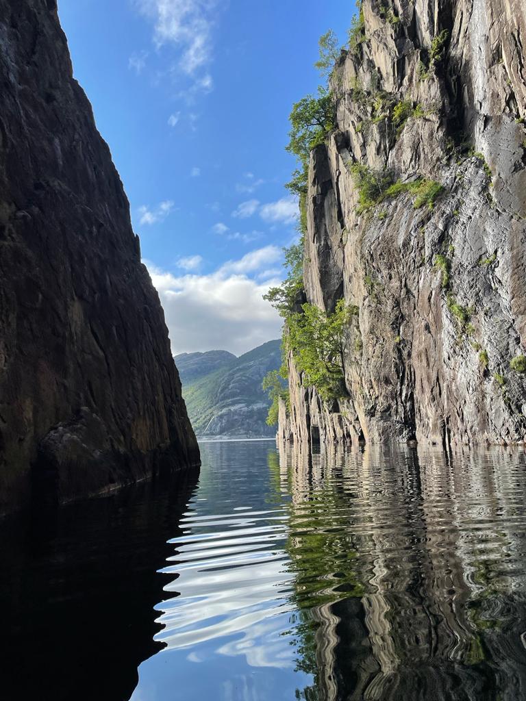 media_V32EQNNFSS9B6APJ