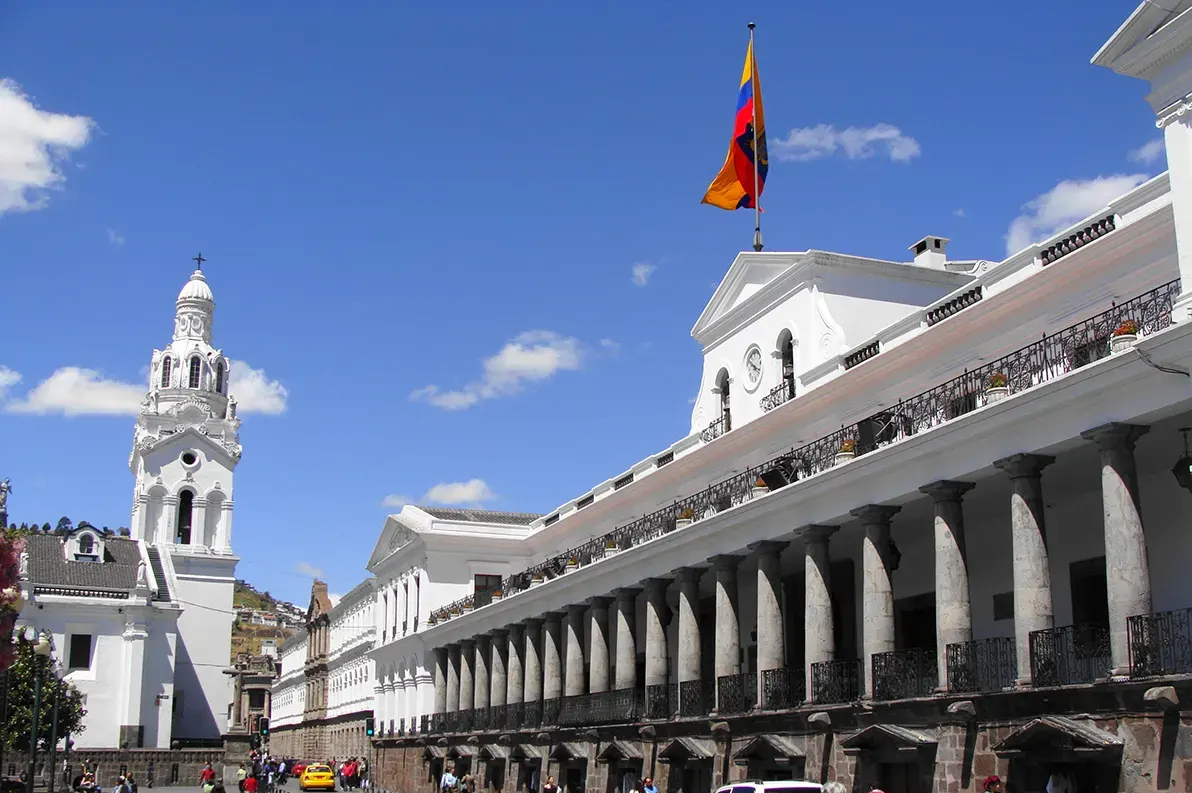 media_VNQGGFFWEHAML9FA