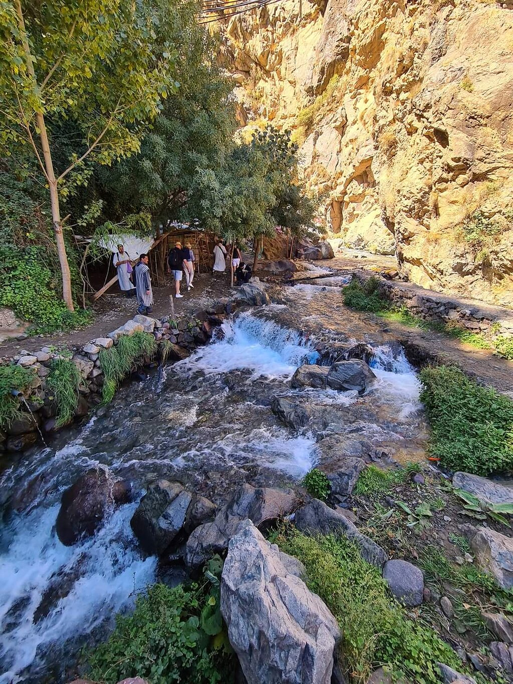 media_QE43HS6F8UV3ZCFN