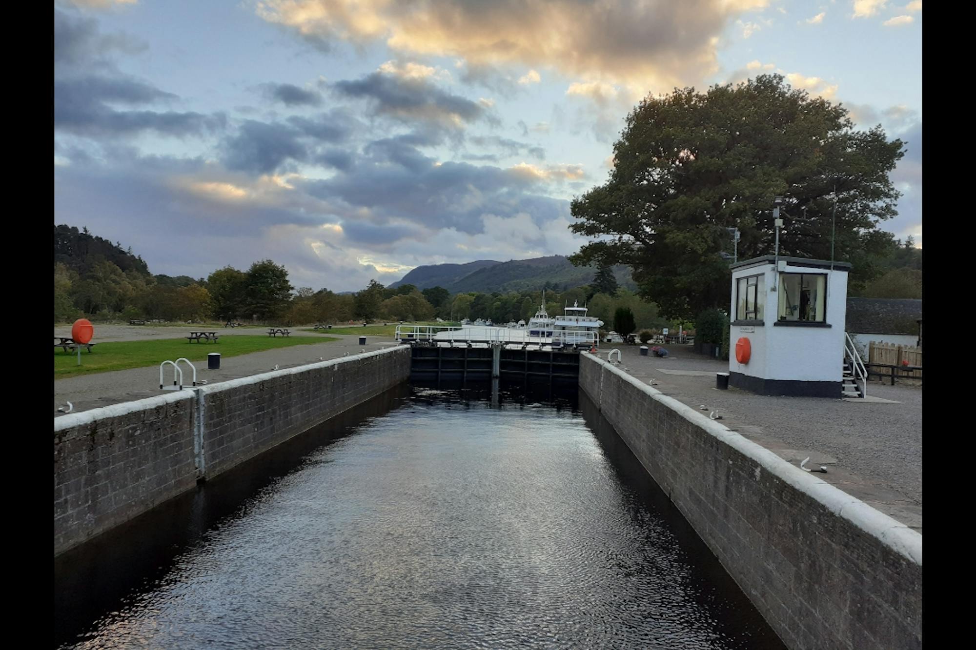 media_6MJYY2RS6ZA2FU9S