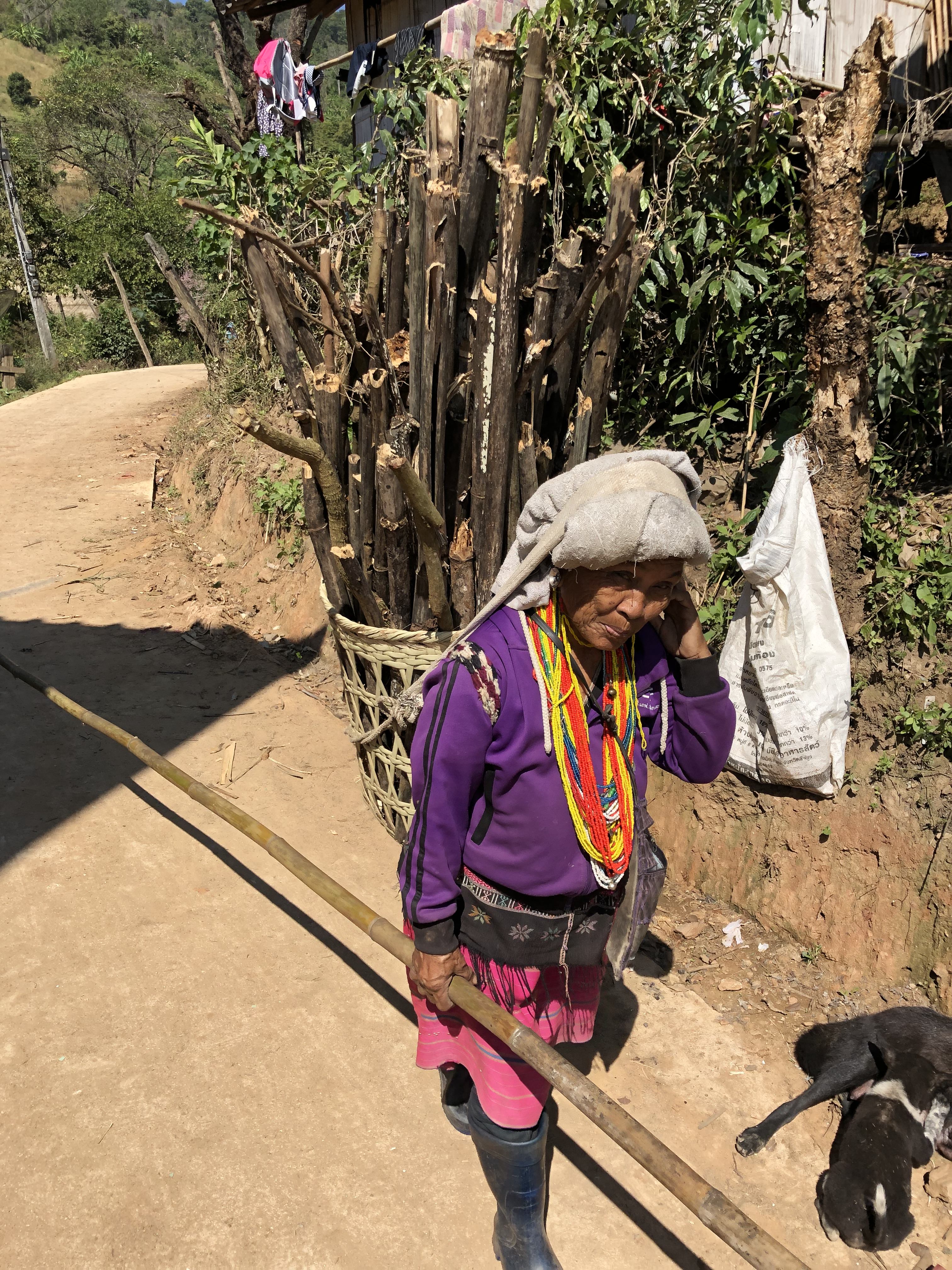 media_YX6EKHWVAA27MRVJ