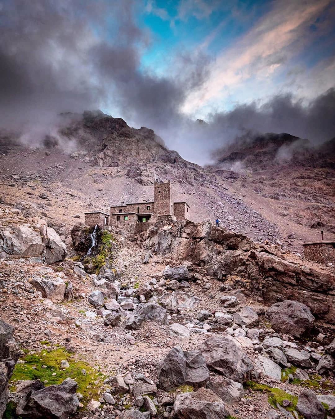 media_4Q7FHAZTBUVYL9UX