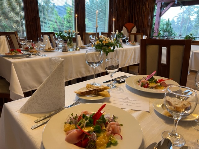 media_9HR72E543VYC729V