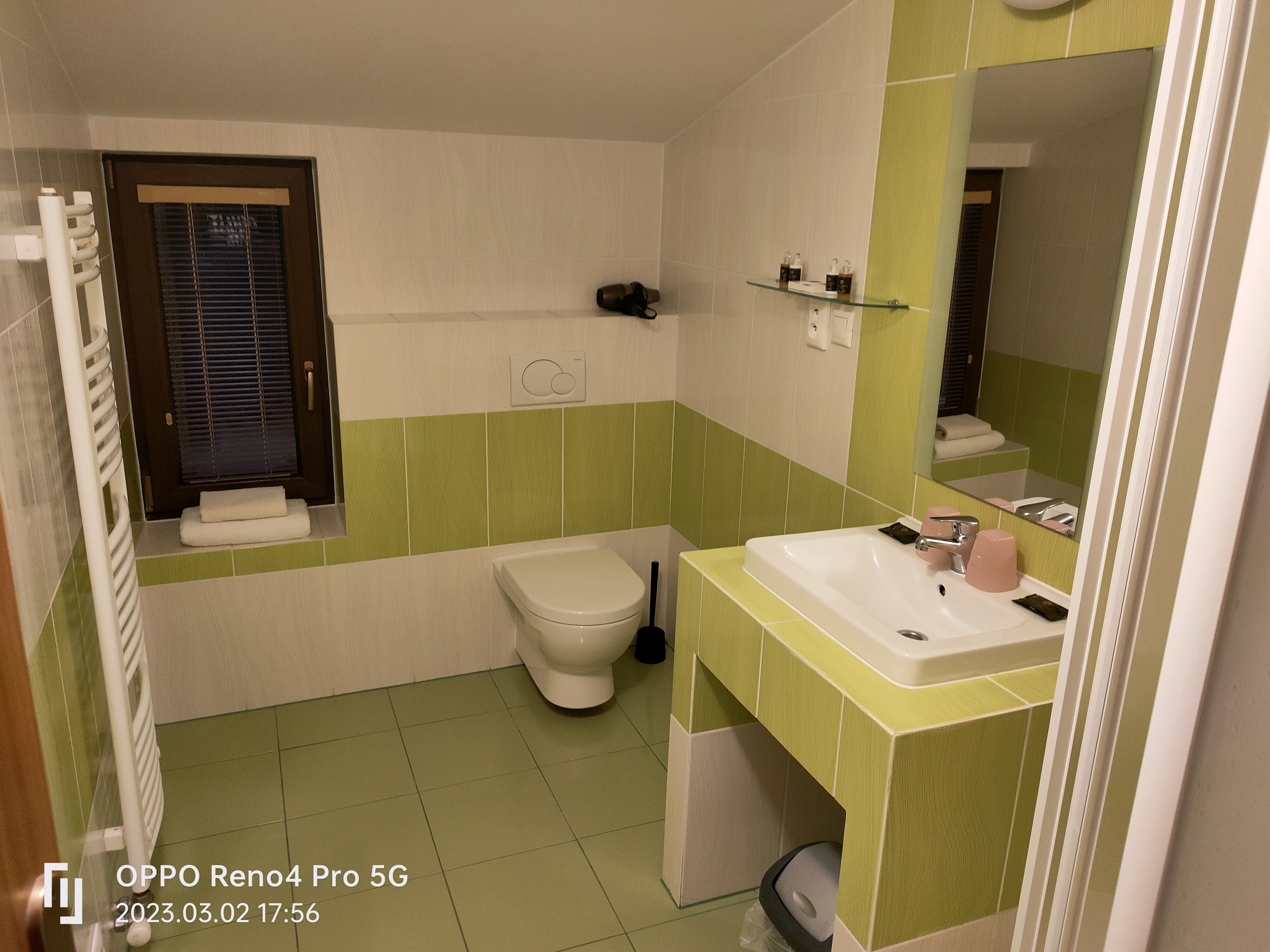 media_Y7PM3ZN7JNA2AYHZ