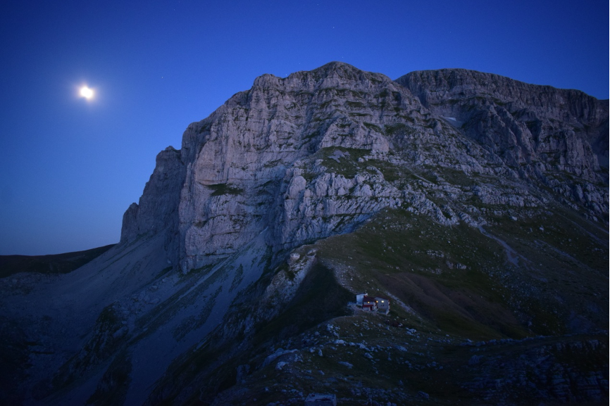 media_8V6K8UXW7U76FY8J