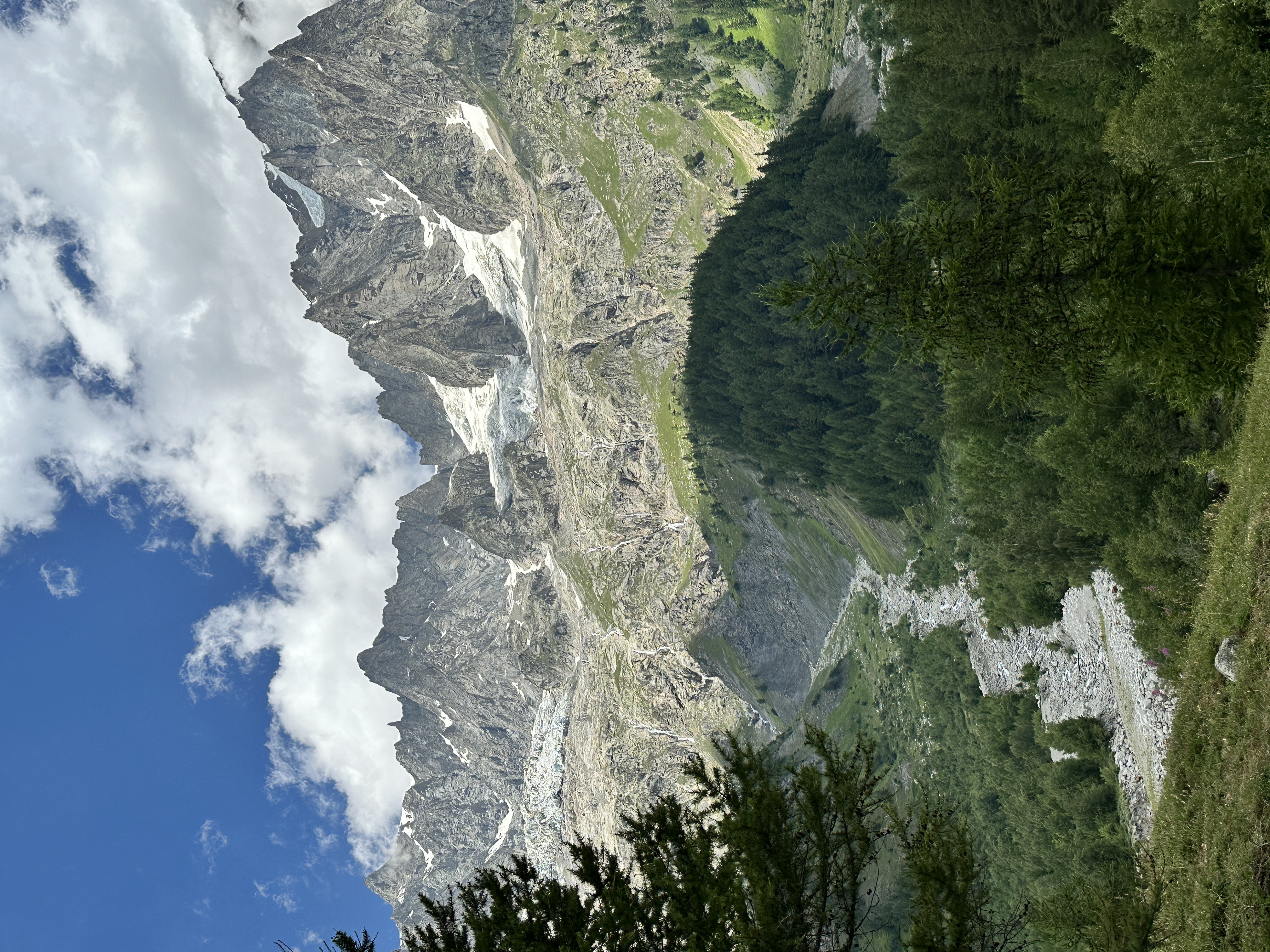 media_2S2ZC2BW6ENRGUMS