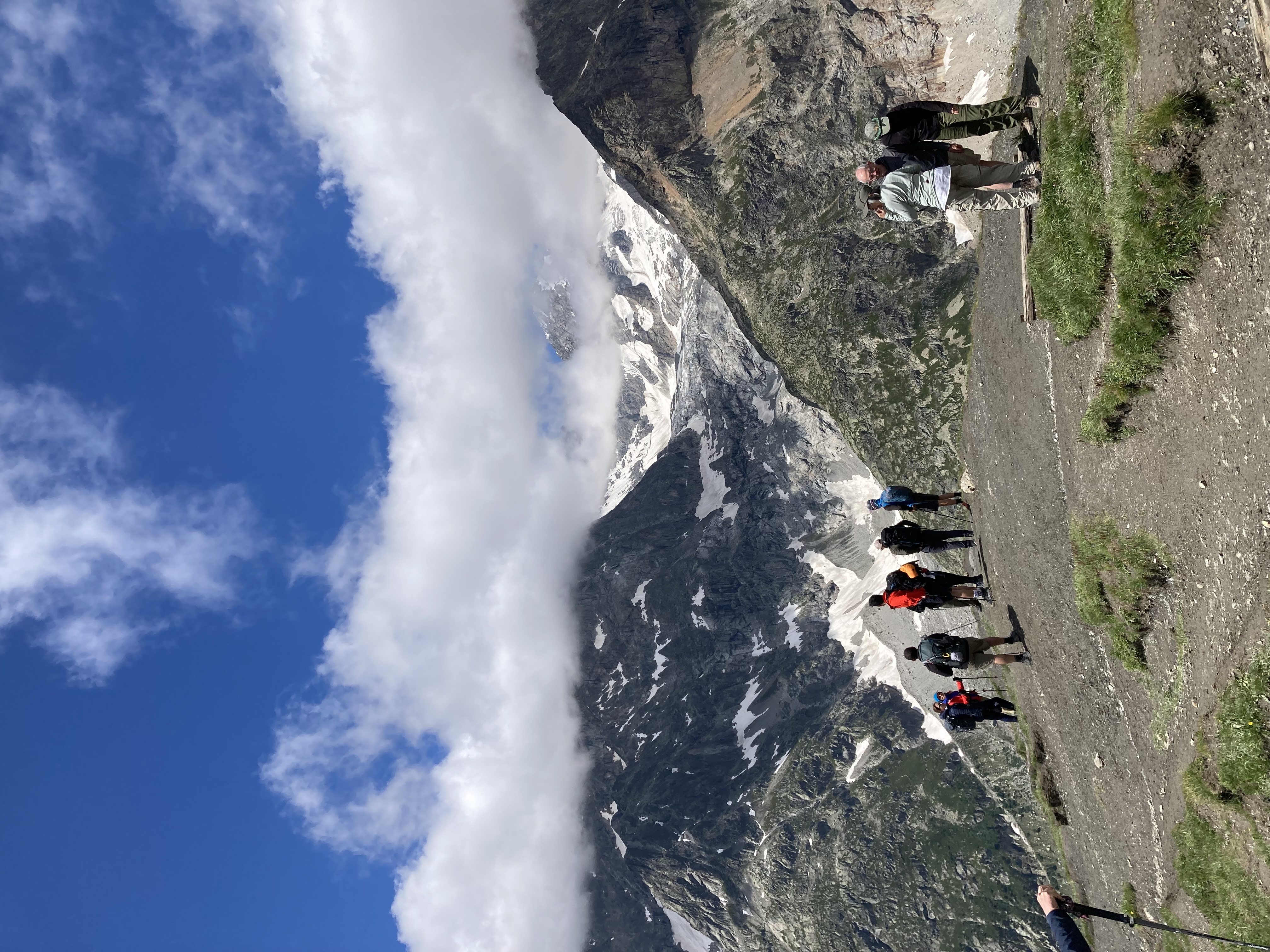 media_432RNUSN5YV6SVBU