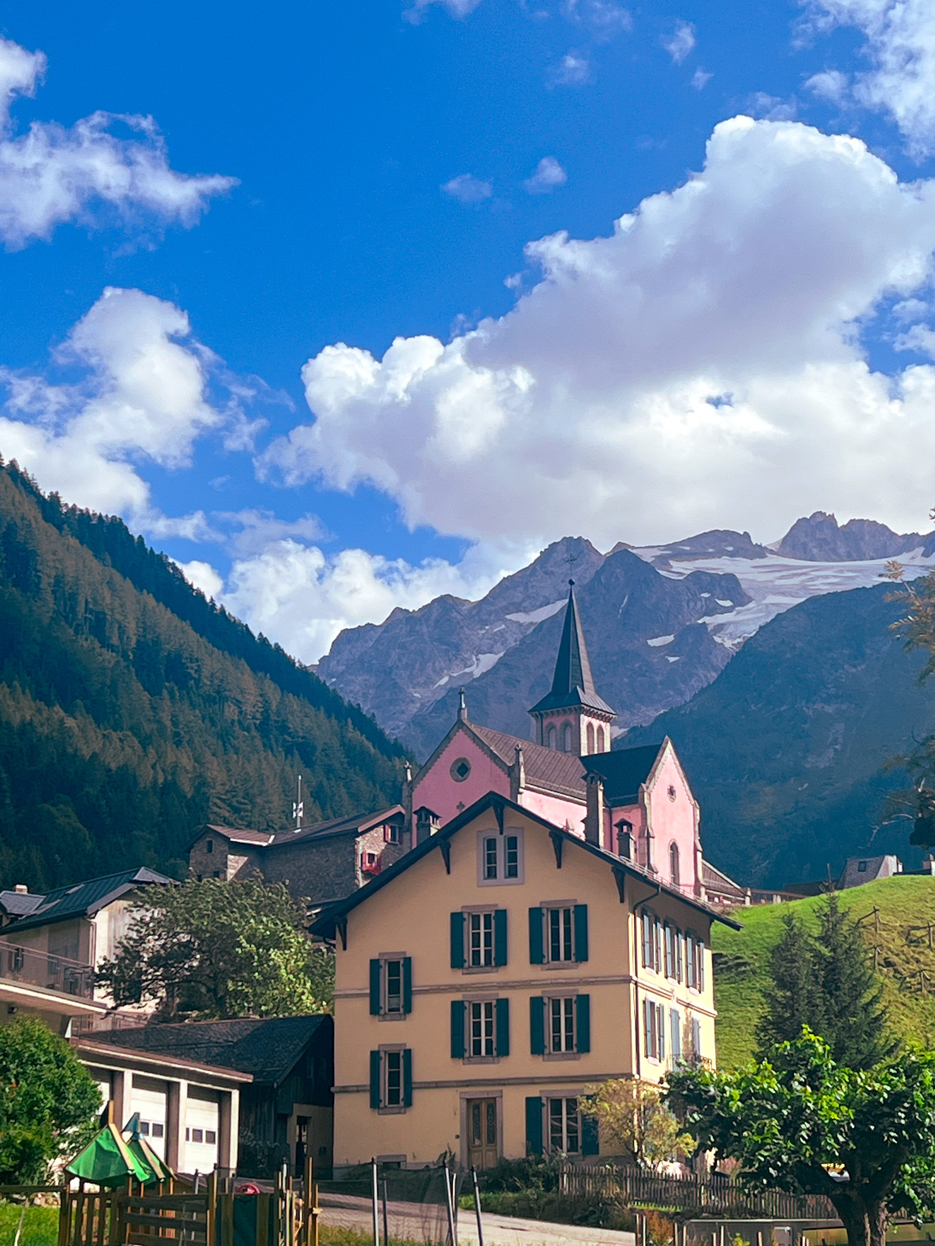 media_6EJ48HQJNJ4QBGYZ