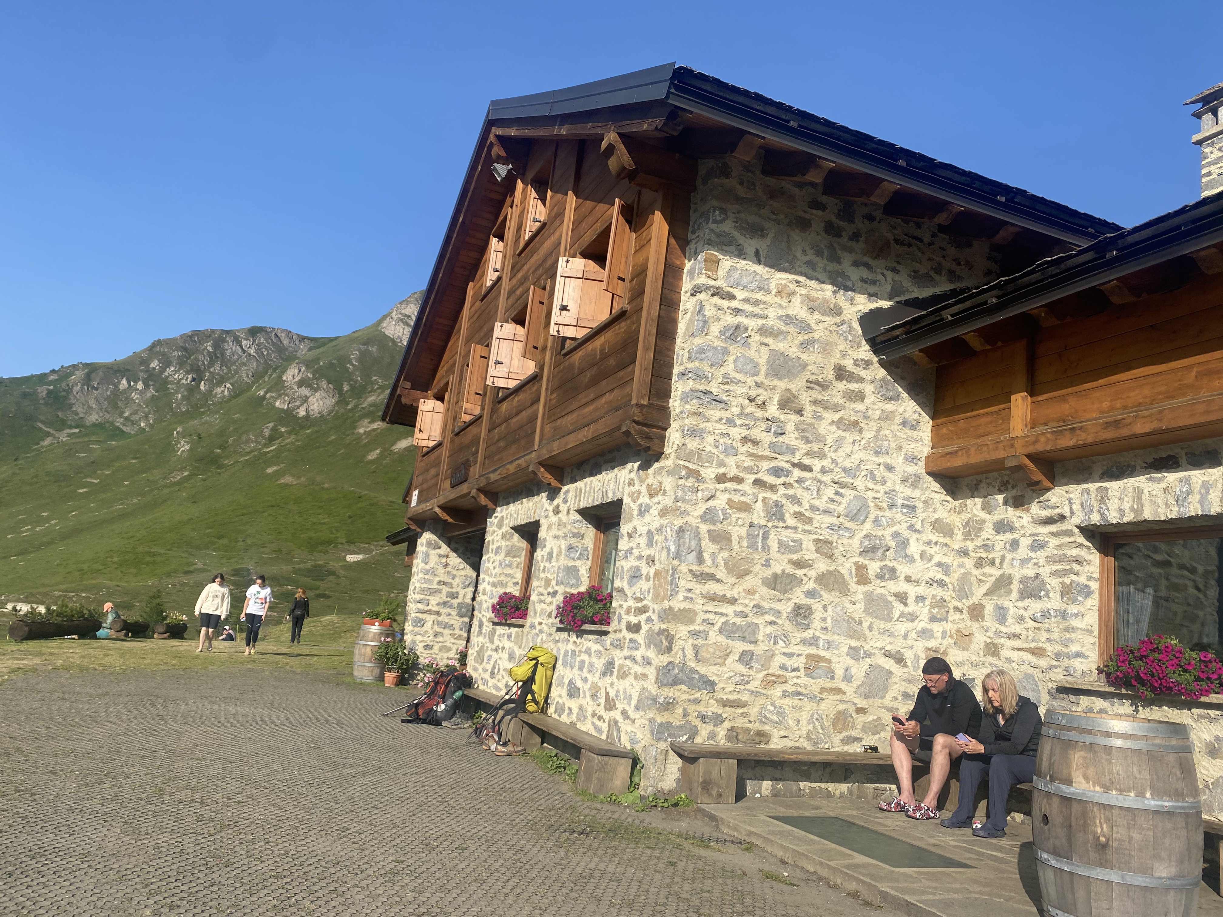 media_7AJA5GPS8C4TW253