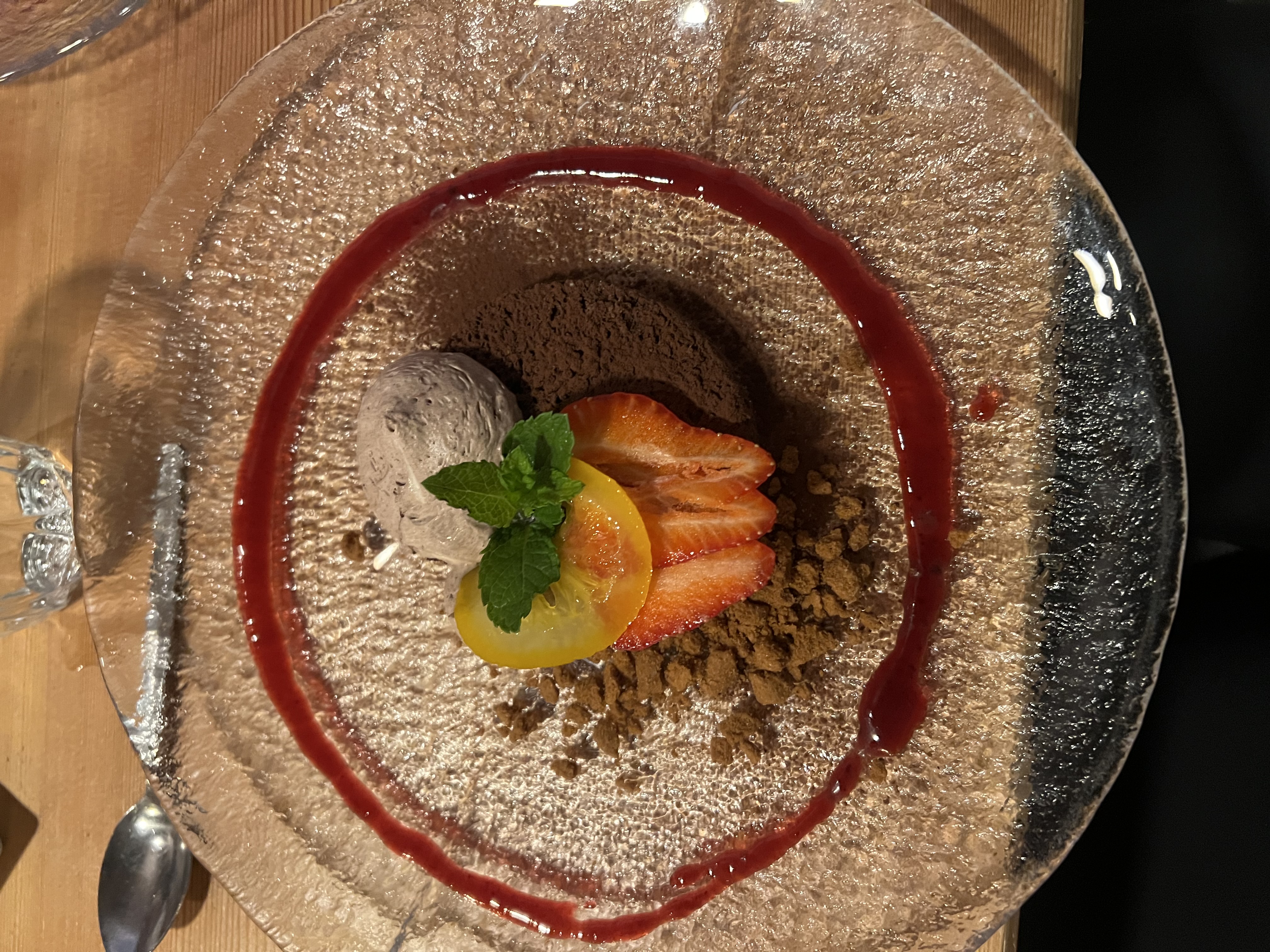 media_9ZM64ZT8J4RD26AQ