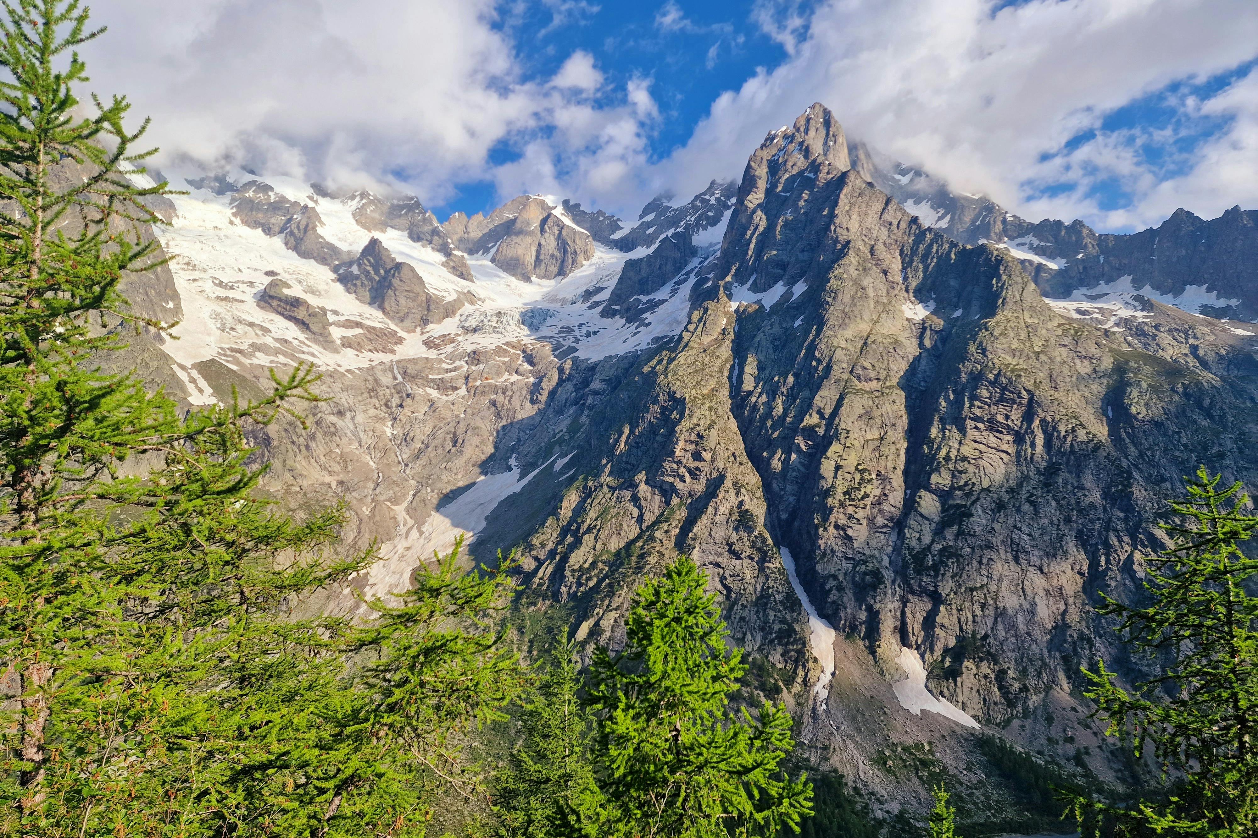 media_AKRAFHXBM63ZFHKD