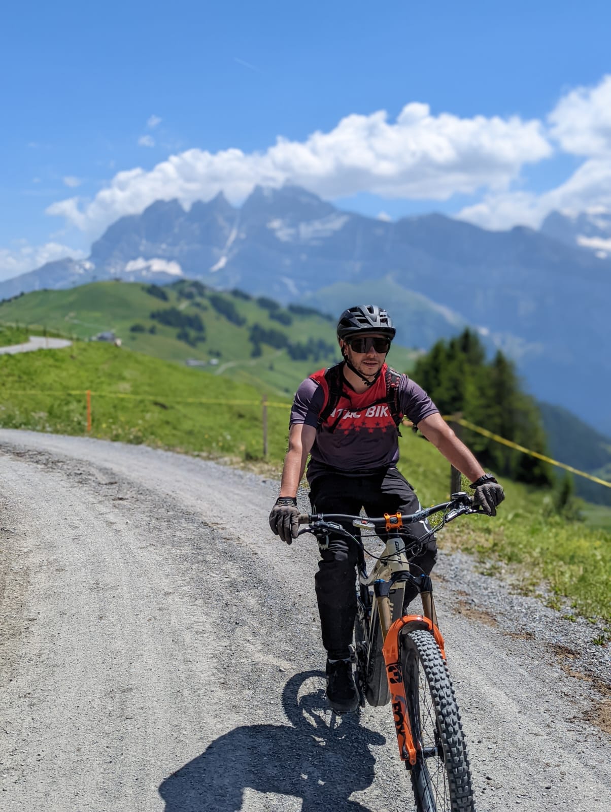 media_L866DHSDVX3D469Y