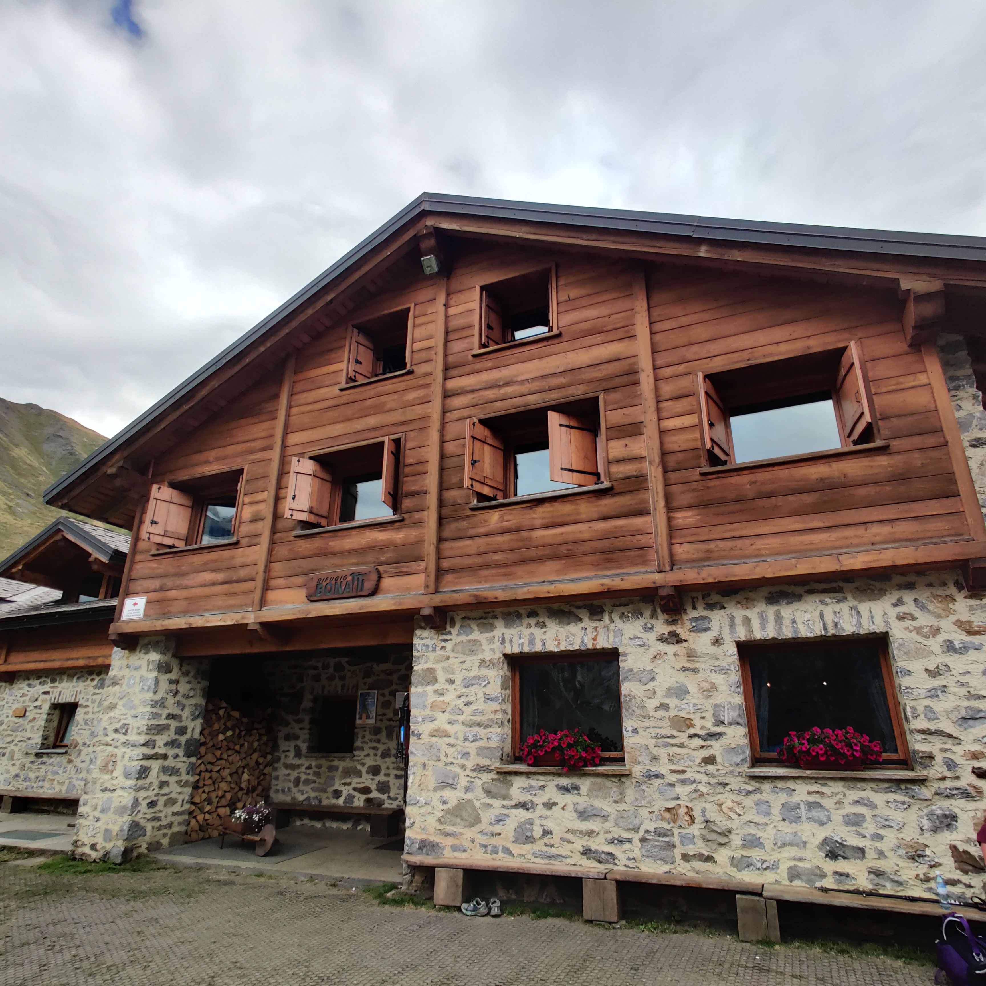 media_RXE3BPDY3ZHCKNM4