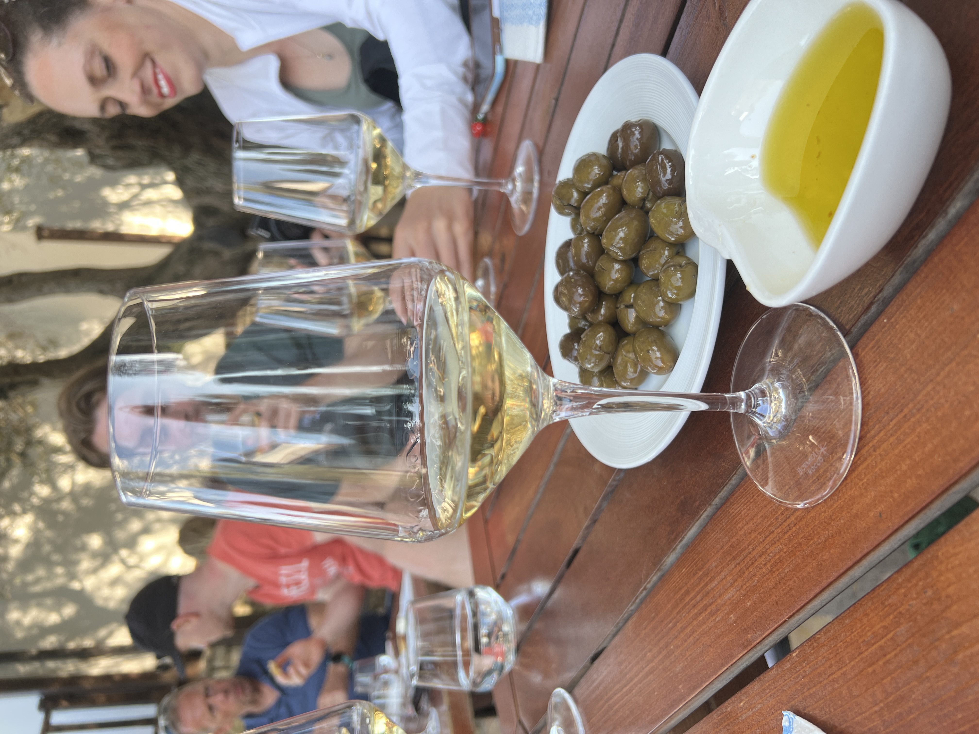 media_QUZ82L3R2R44M5EC