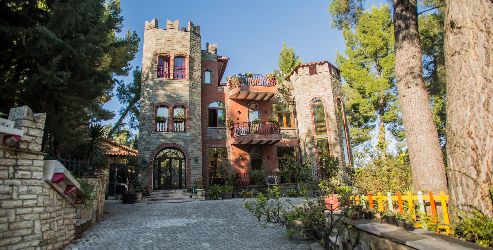 media_RPRDXQLHM893DYE3