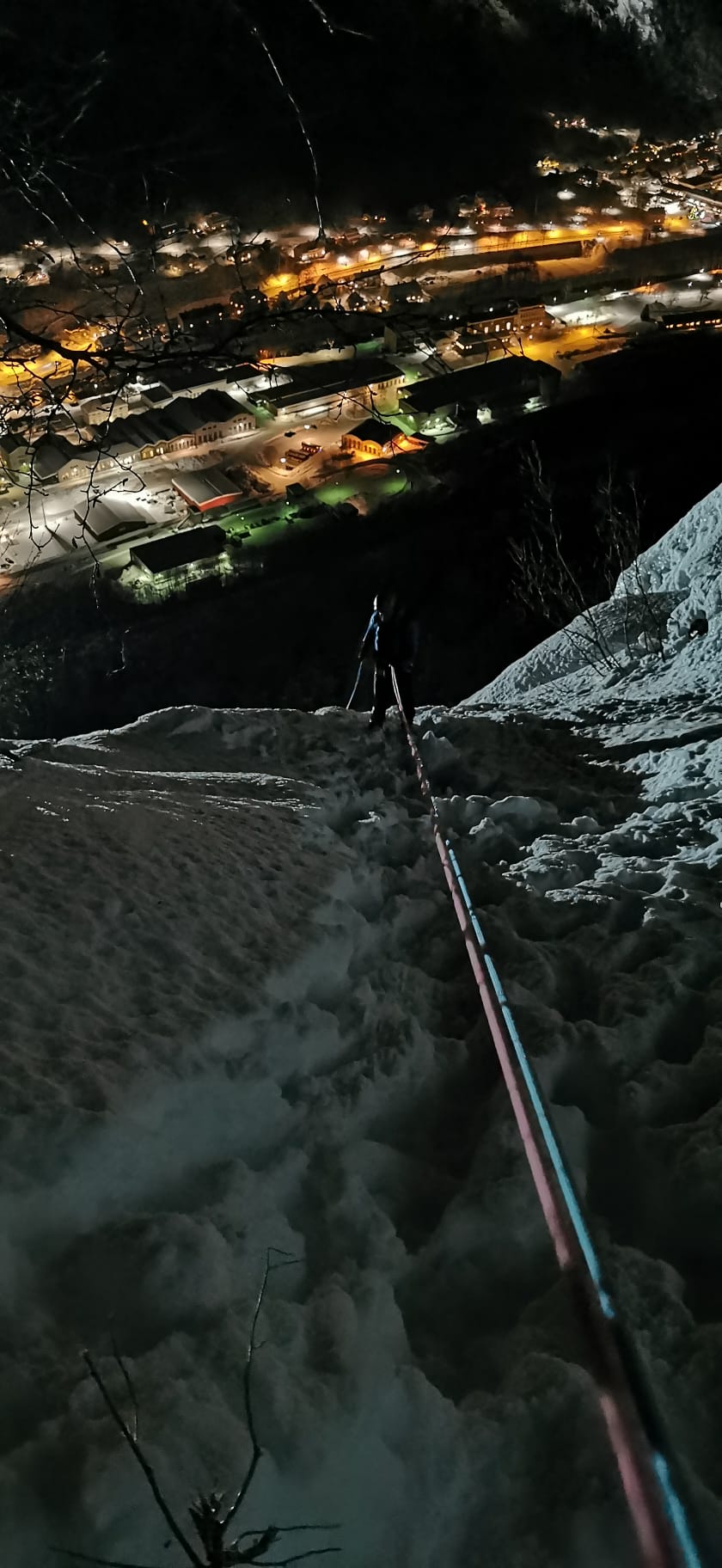 media_V9DNYLFJZ4SWB9JM