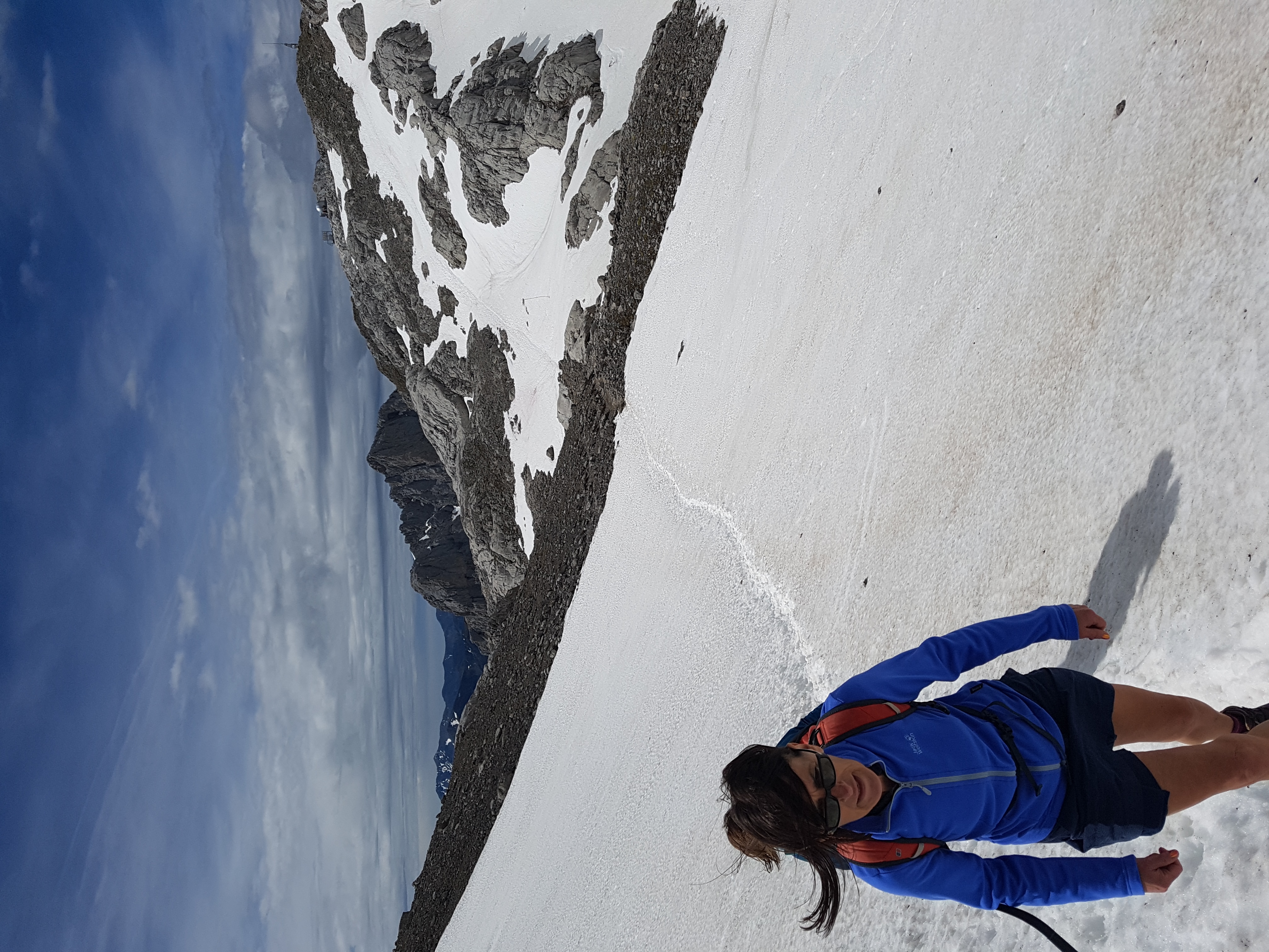 media_VE24E6NJE2EC4XZD