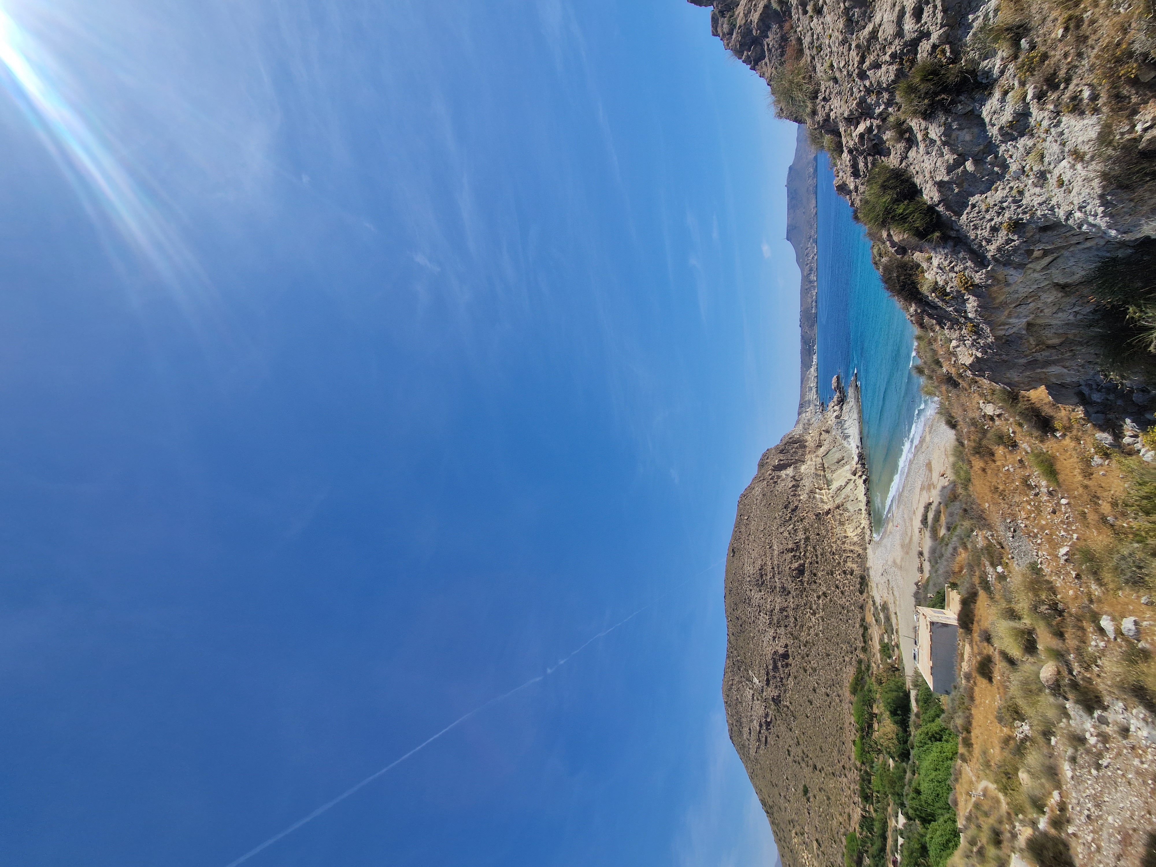 media_YXJBWMHTAT898MDY