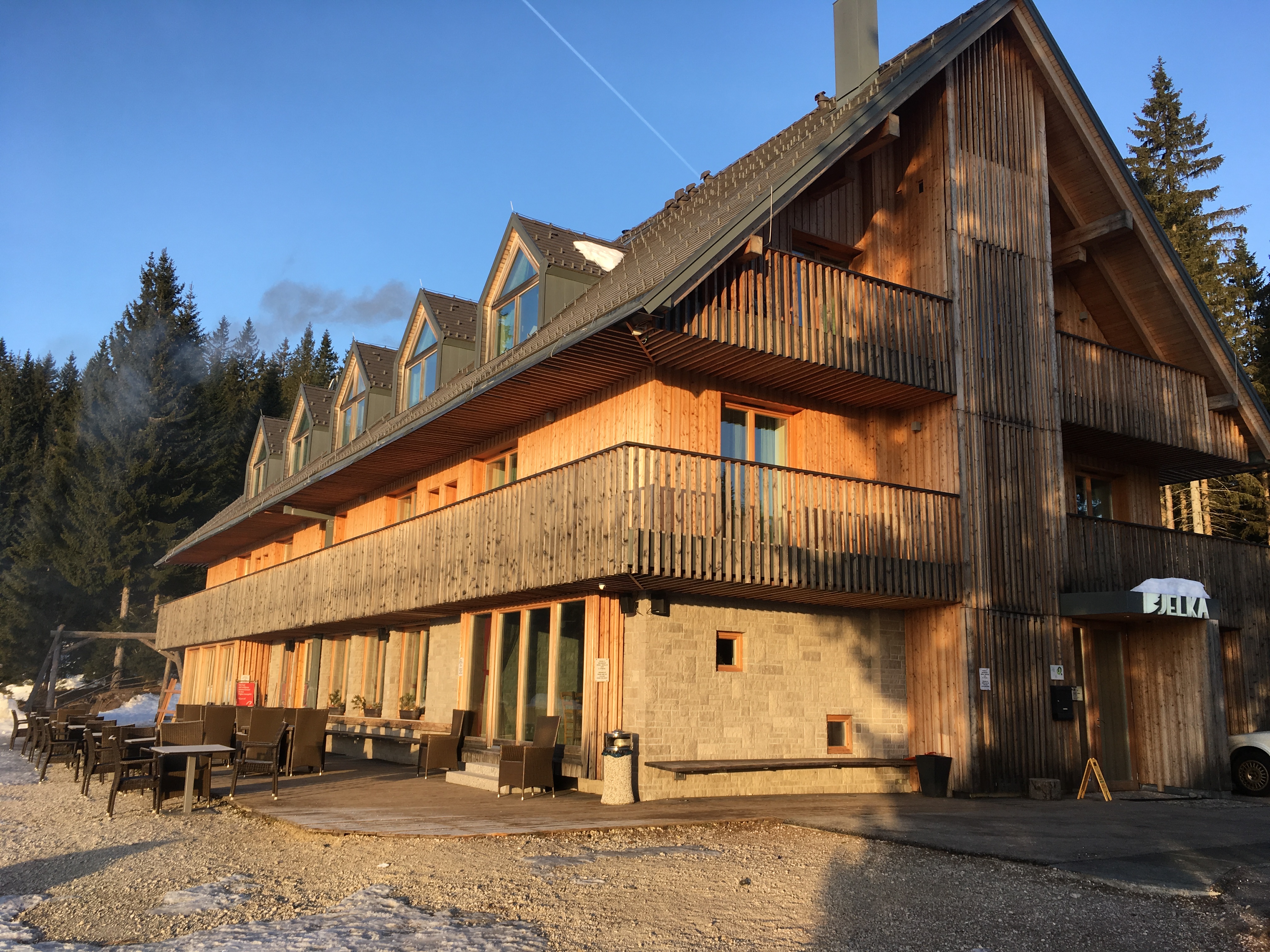 79e04b1d-232e-47f9-a95d-e32181c64103