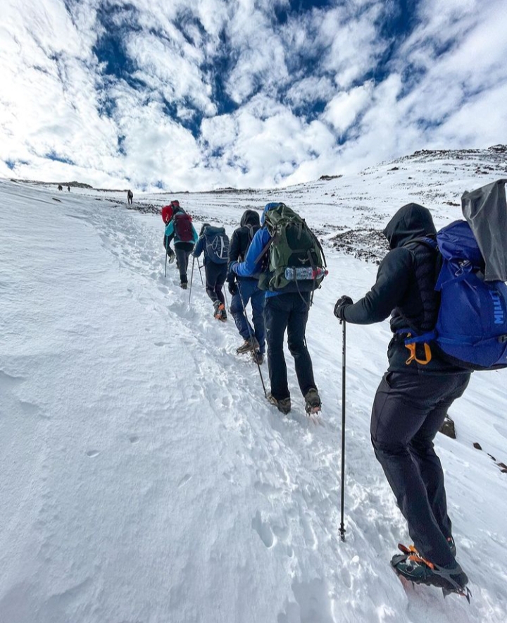 image_ZQSKQFEGC8JVR38A