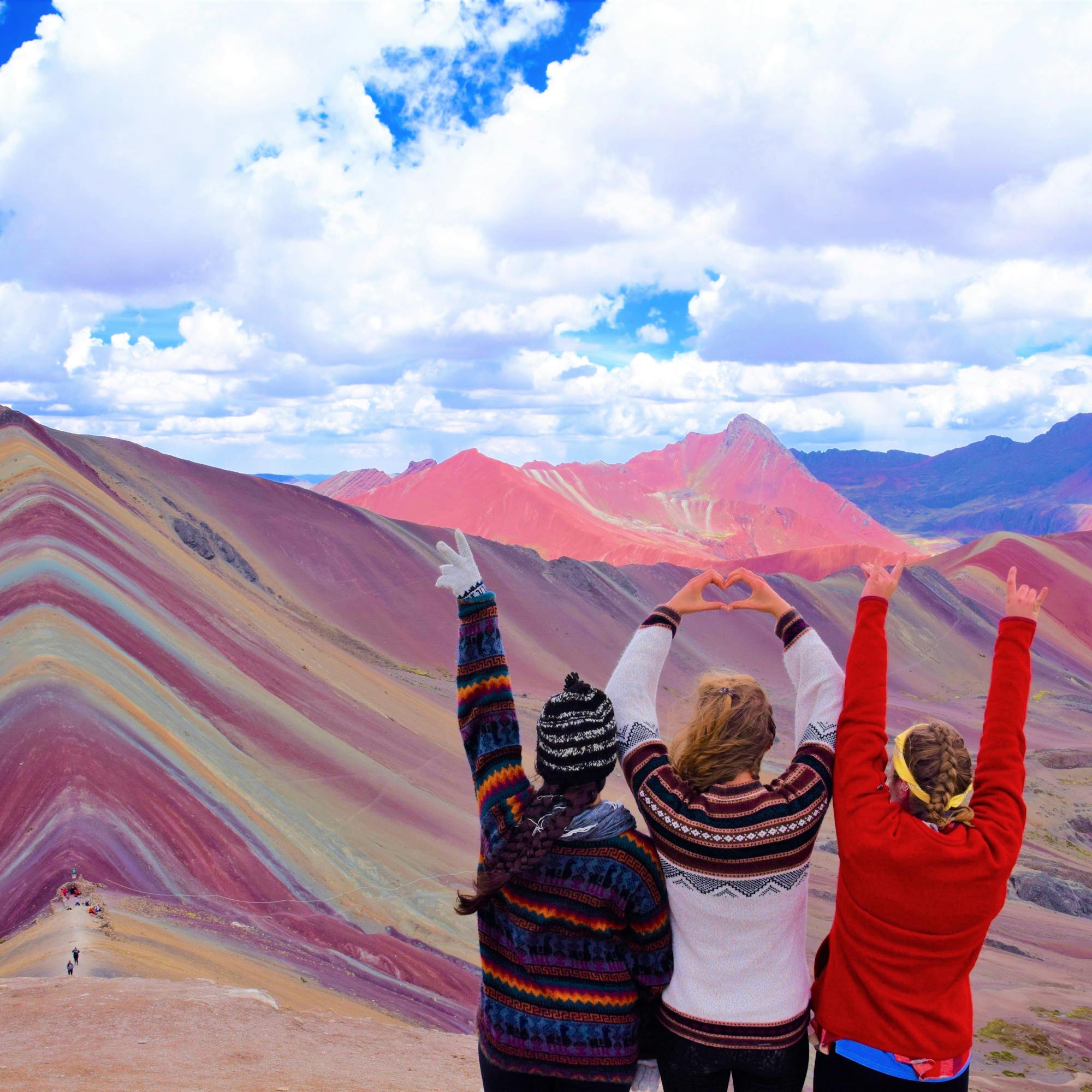 Rainbow Mountain (5,200m)