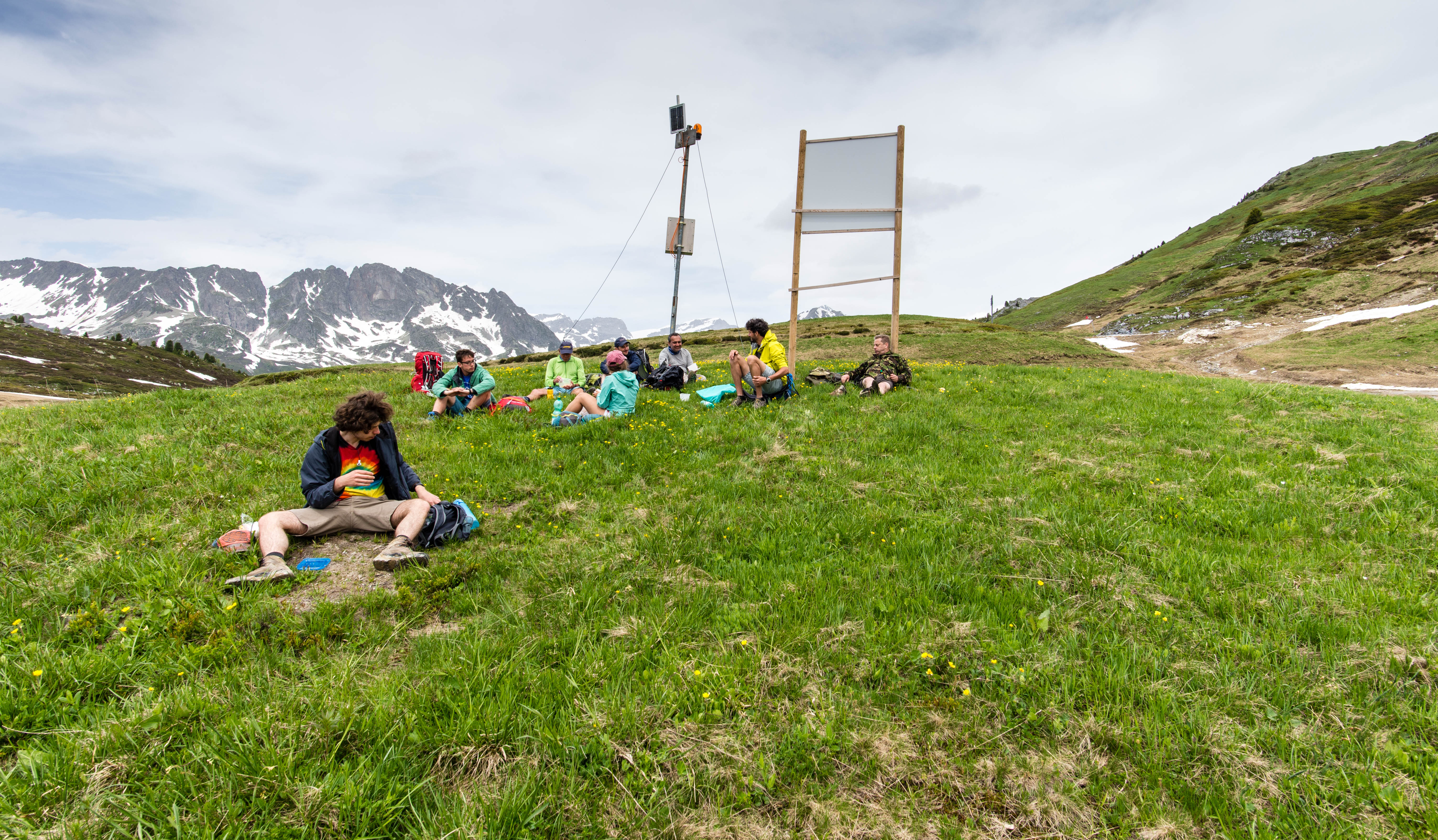 b9d797ea-8d30-4ba7-9ff2-80790aebdf75