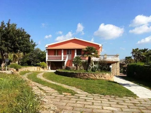 a0731525-b8e2-45de-875f-3b9c2dbc45ae