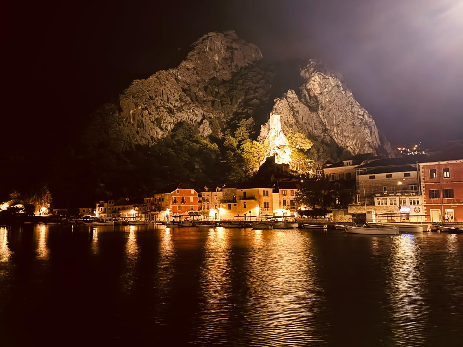 media_A6D9XVZ88Y8DEET8