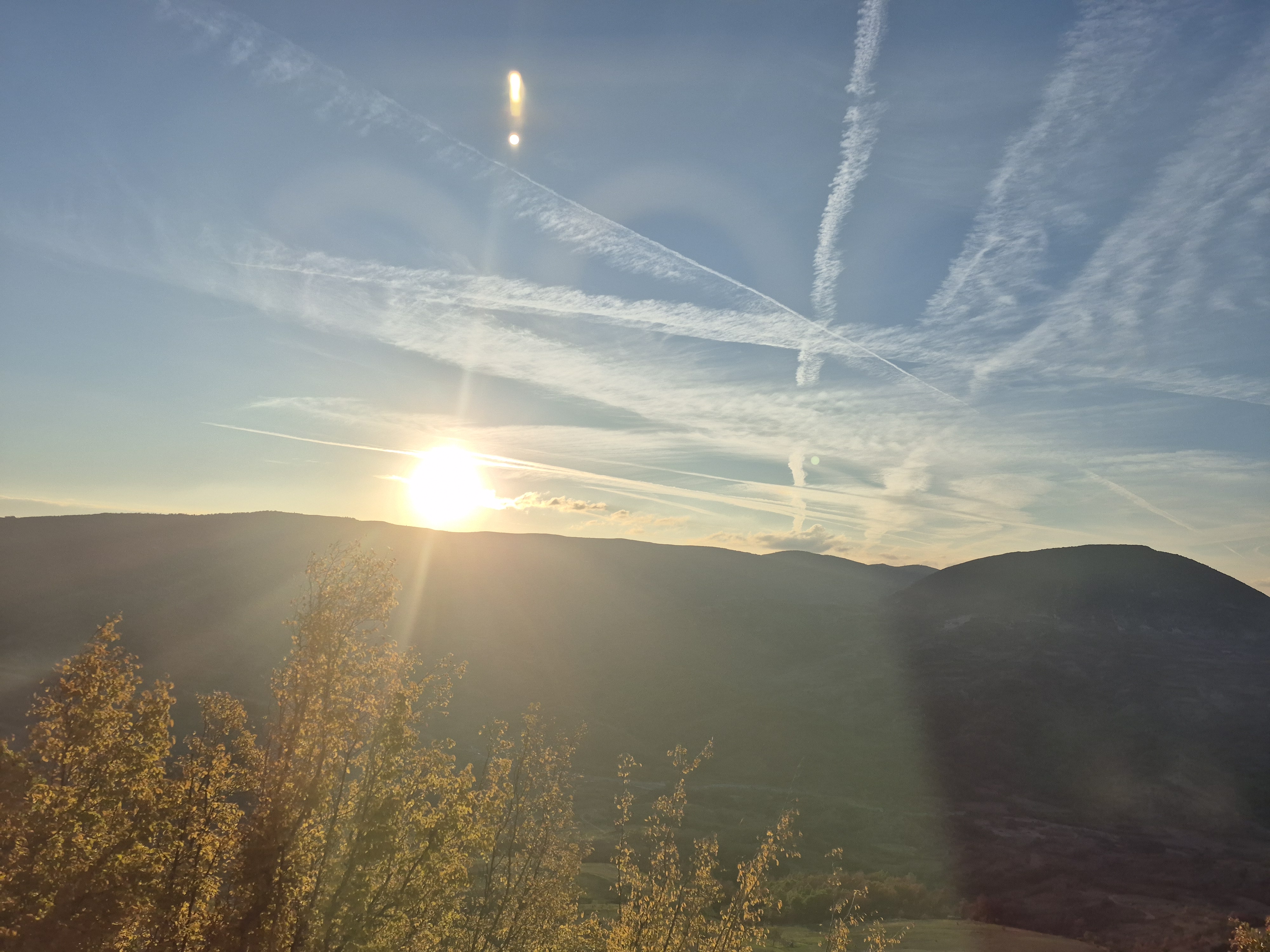 media_4QYG2FARW7H3RVS8