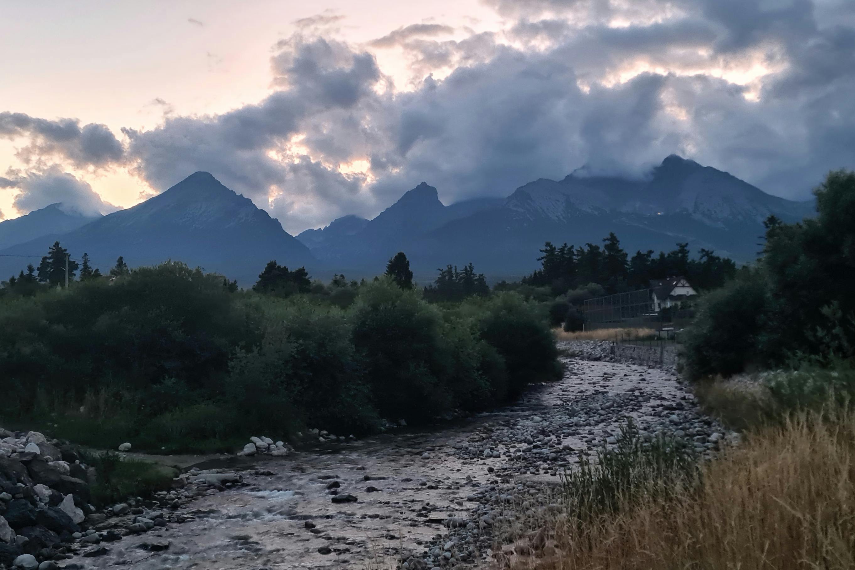 media_RFZLR2W2TJ282UDK