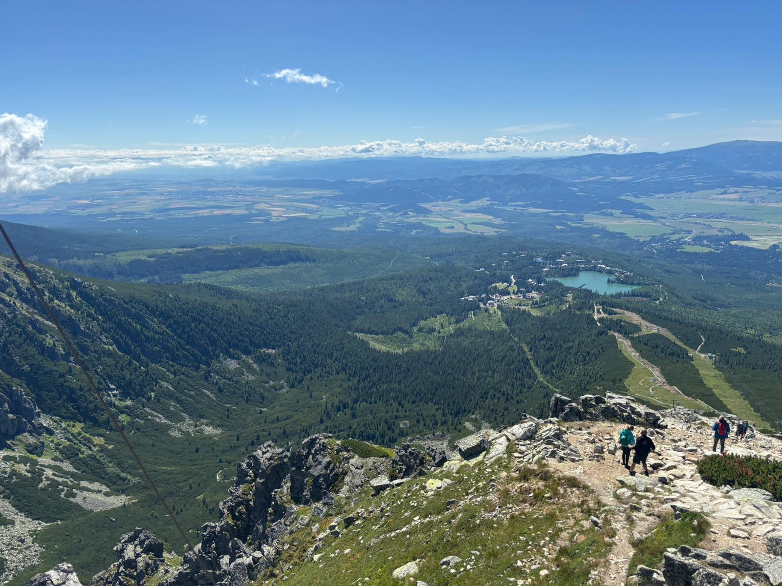 media_Y5QBTPAF92XYAETU