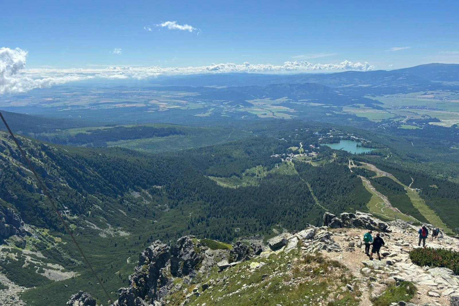 media_Y5QBTPAF92XYAETU