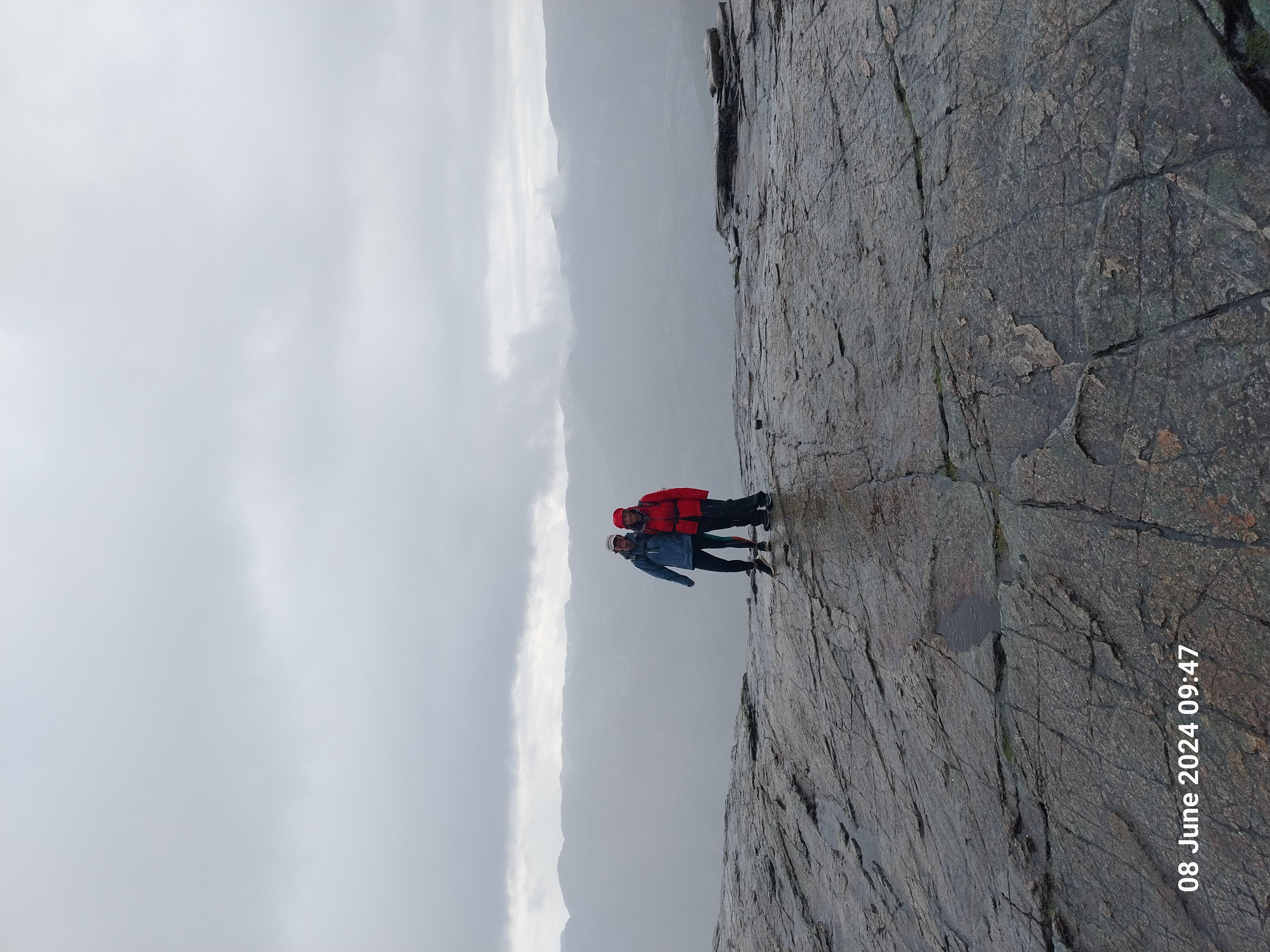 media_D4V8FRWXKGF5R8FR