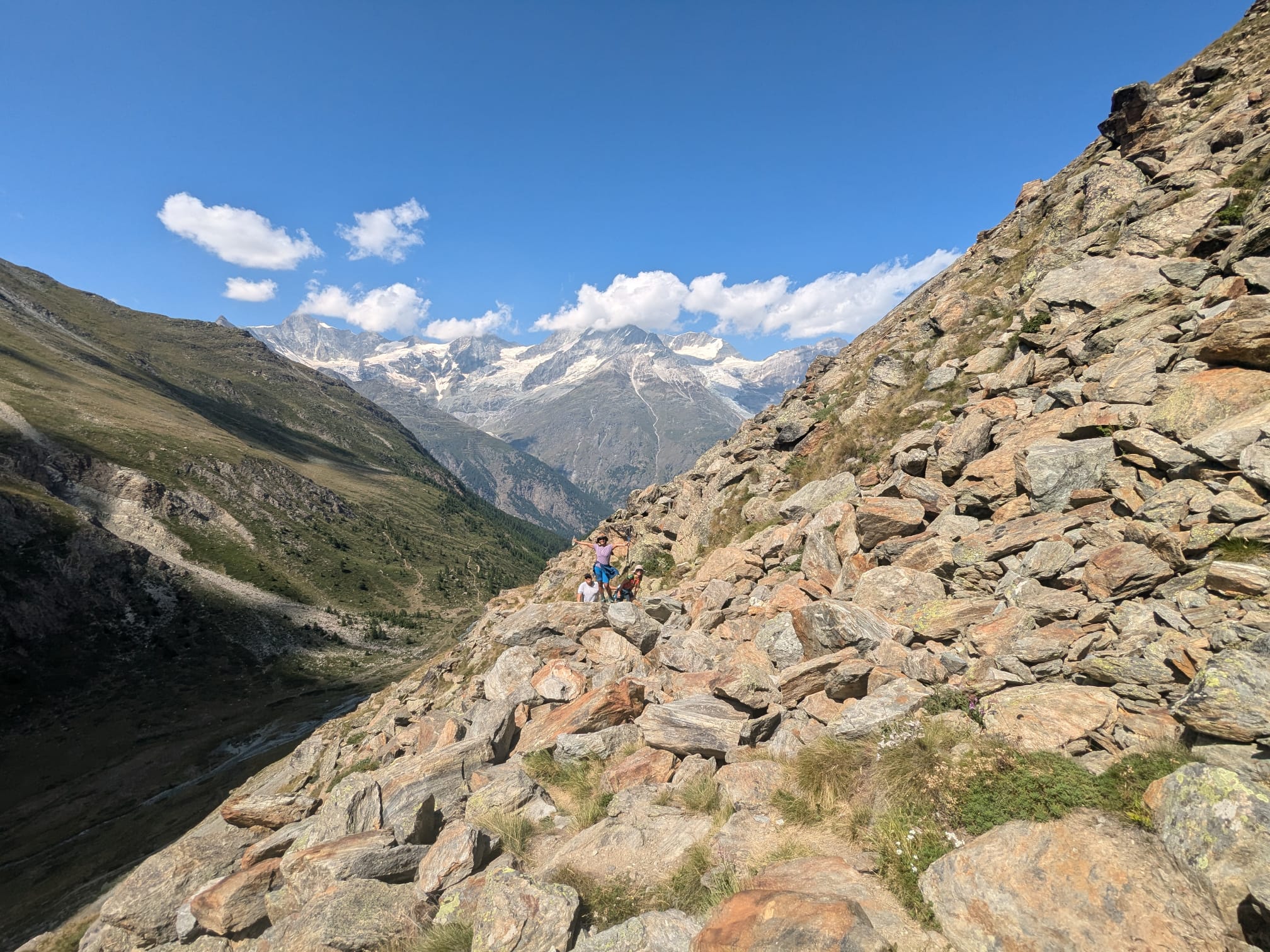 media_VS9HNDFWKZUWLC7Q