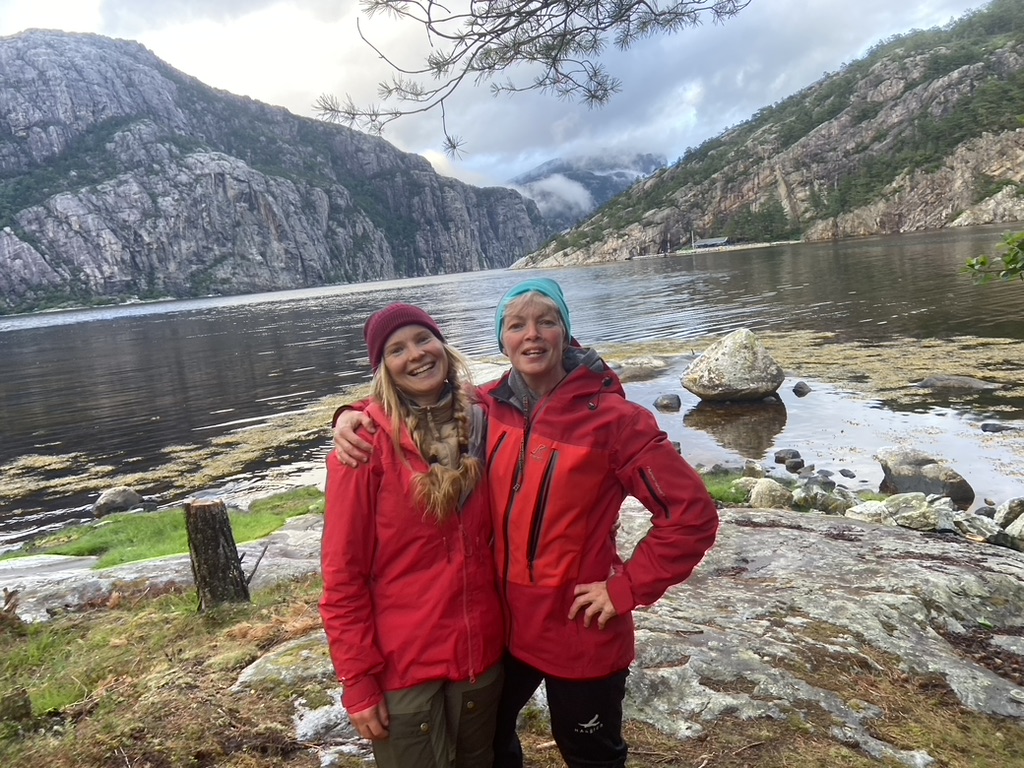 media_YVQ7GL2ELQMF4LBM