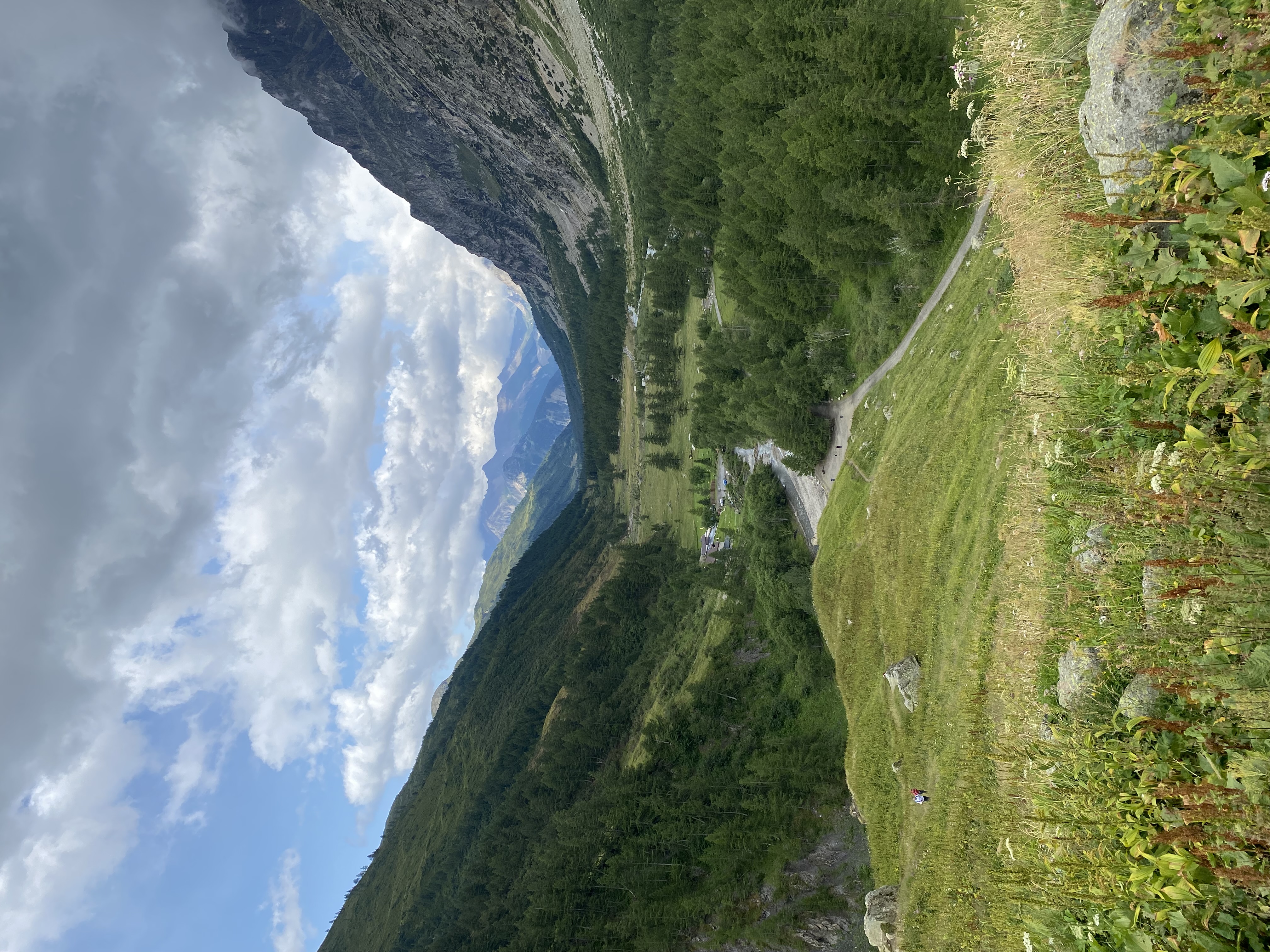 media_JMN9E9L3SXR55YCU