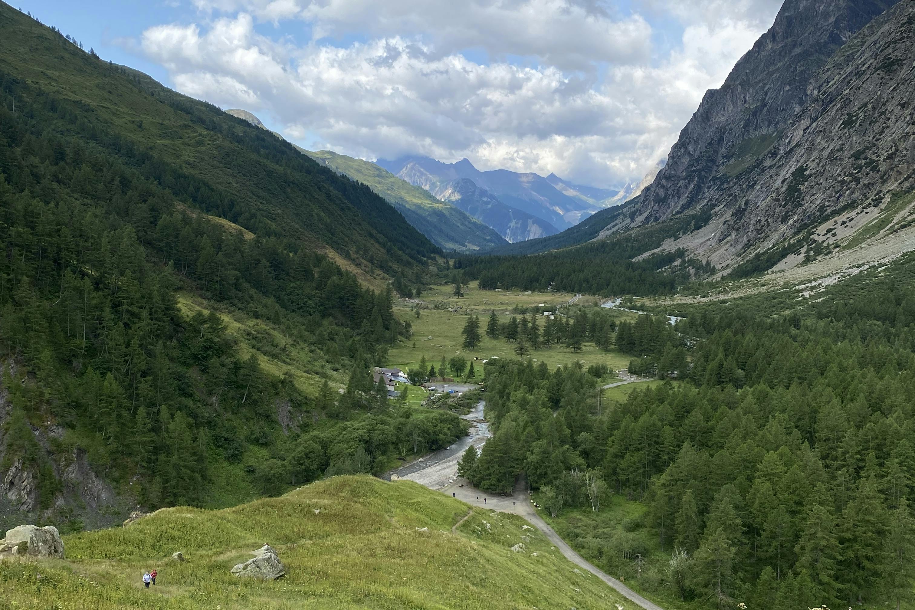 media_JMN9E9L3SXR55YCU