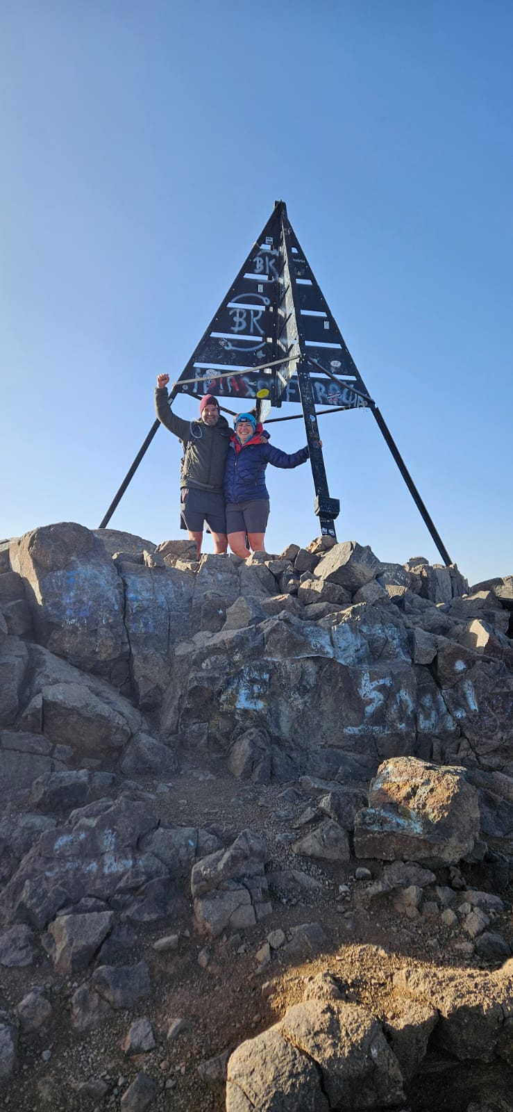 media_V9XQ39888TENJMMH