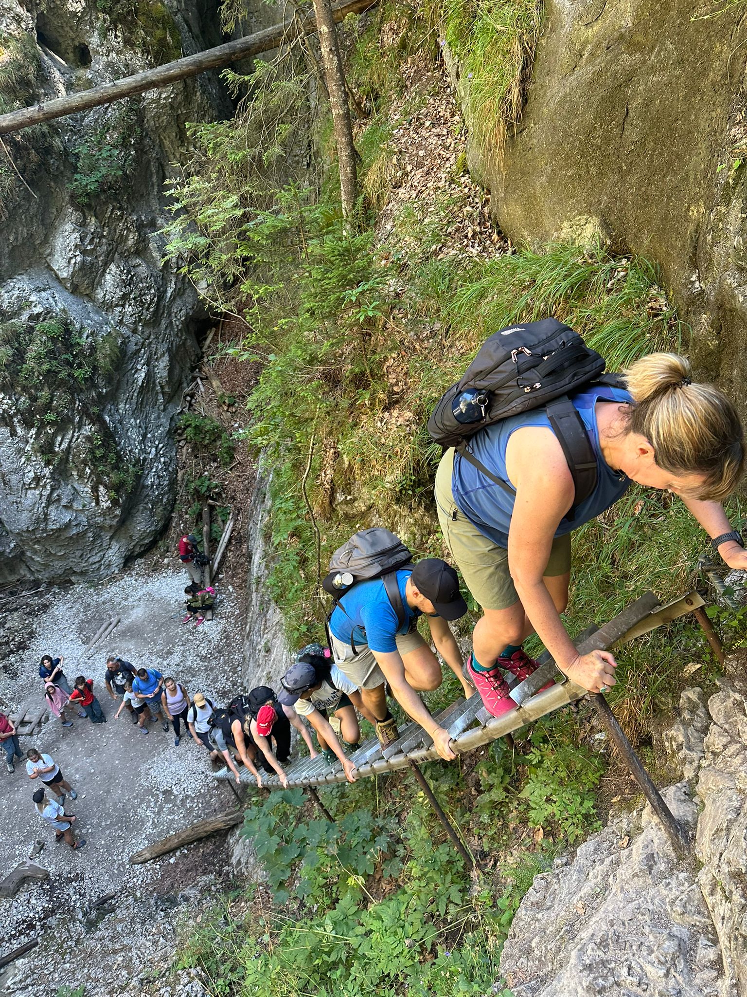 media_7GR84T2BR84AFWS4