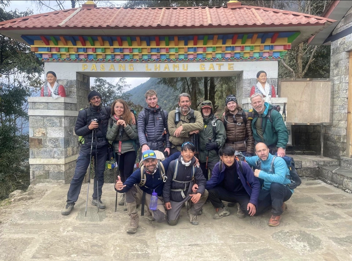 media_QX8FGJY39UQBF65L